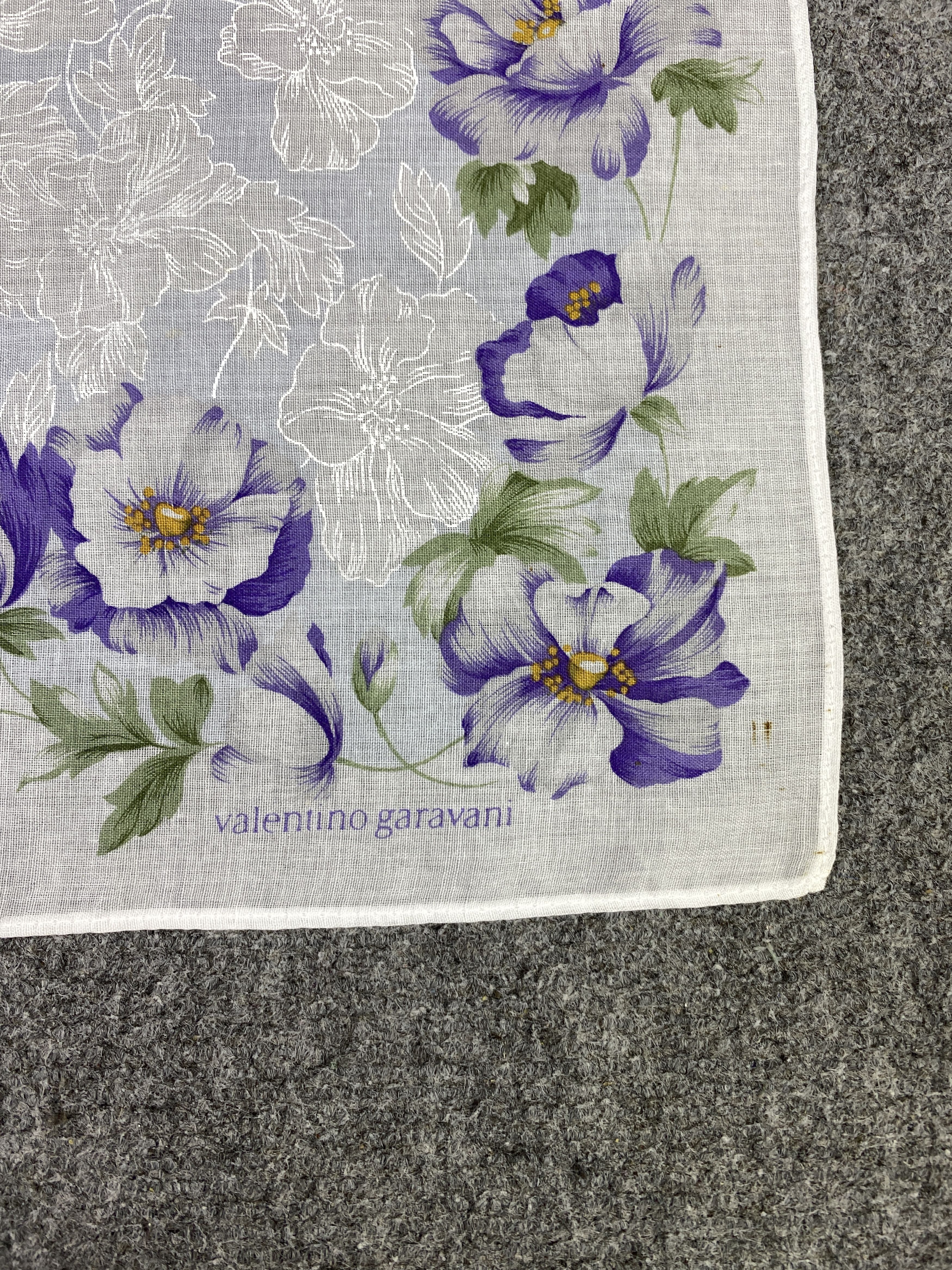 Valentino Valentino Garavani Handkerchief / Neckerchief KT0234 Size ONE SIZE - 5 Thumbnail