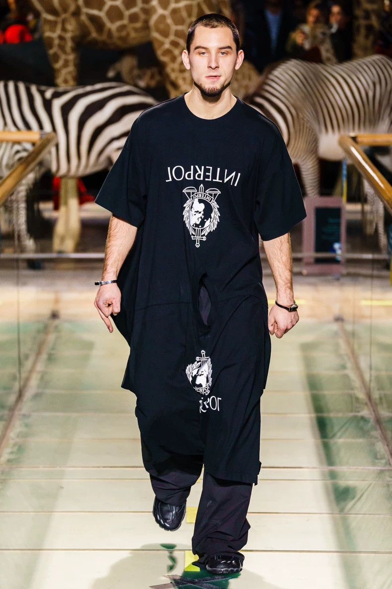 Vetements Vetements 19aw Scissors Patchwork Robe Short Sleeve 2501-Ne Size US S / EU 44-46 / 1 - 9 Thumbnail