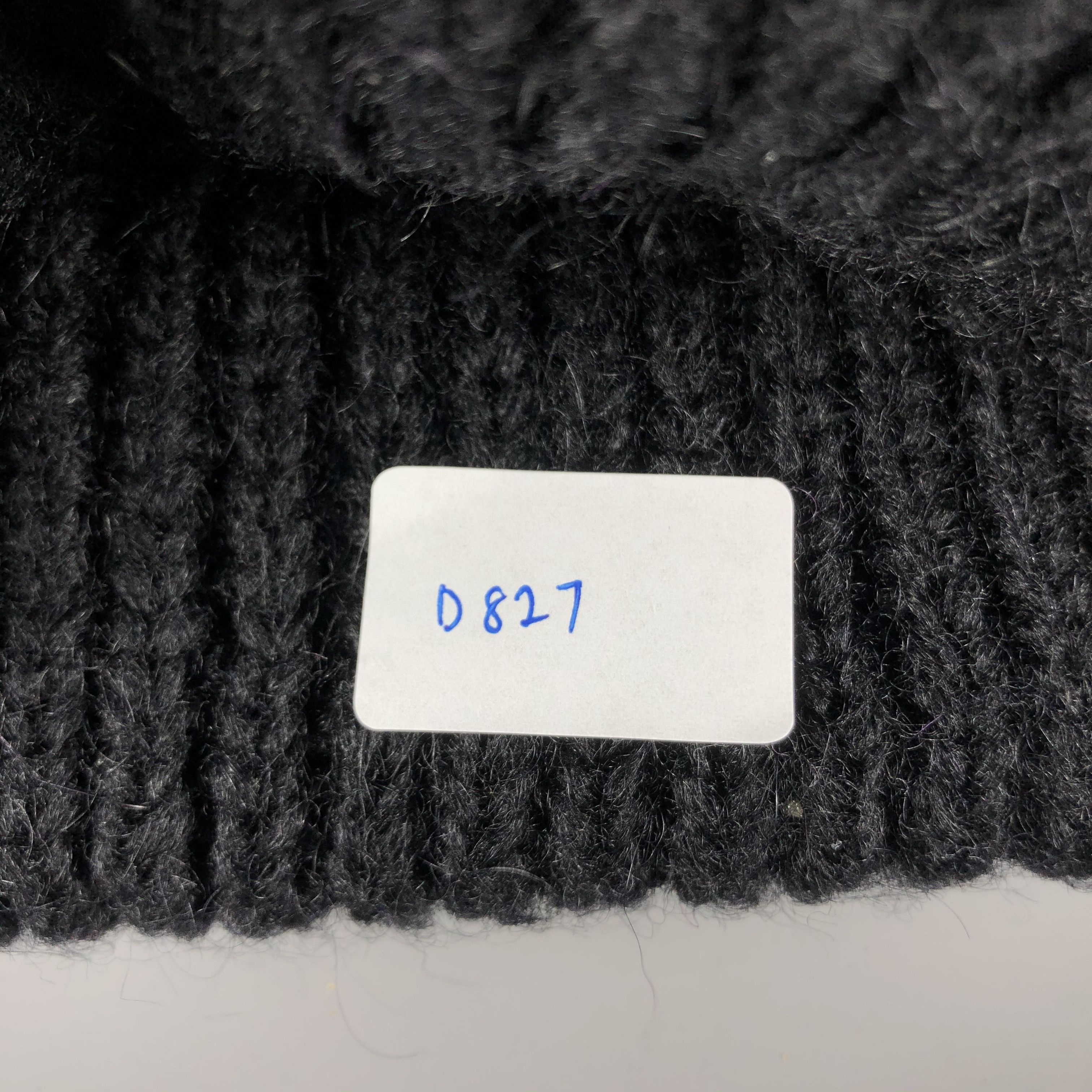 Vintage Womens Unknown Cable Knit Beanie Snow Hat Snow Cap -D827 Size ONE SIZE - 5 Thumbnail
