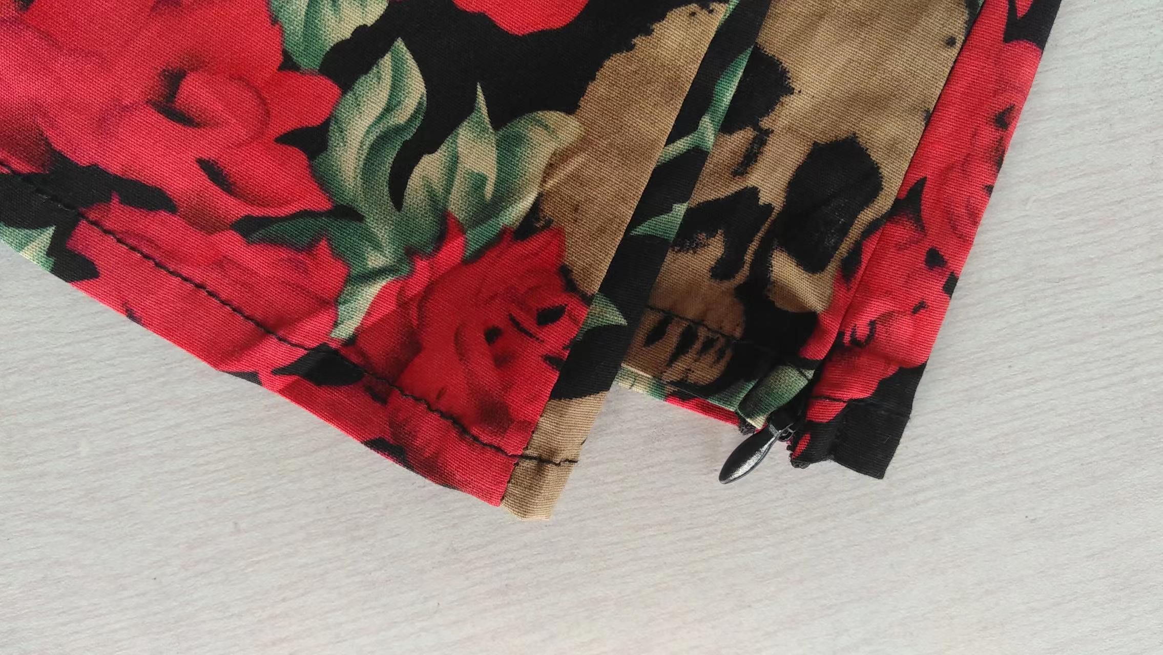 Other Skull rose print off shoulder slim fit women tops Size L / US 10 / IT 46 - 7 Thumbnail