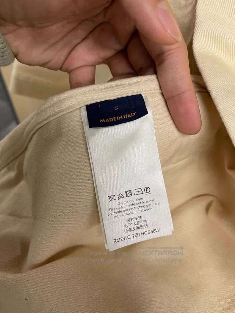 Louis Vuitton Louis Vuitton Embossed logo short sleeve shirt denim jacke Size US S / EU 44-46 / 1 - 4 Thumbnail