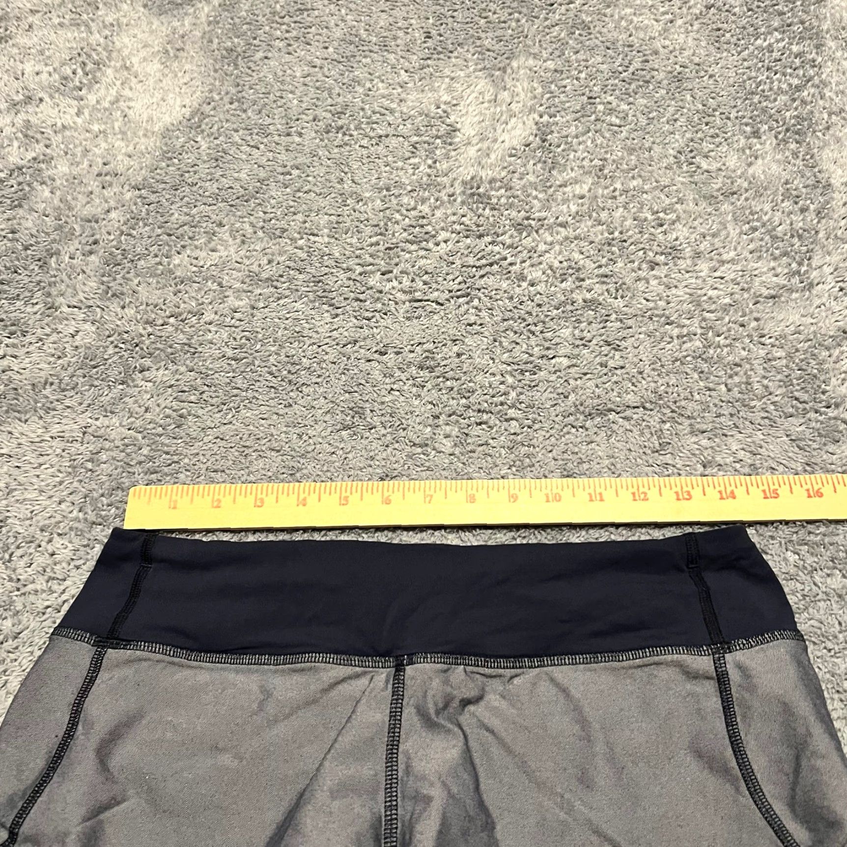 Lululemon VINTAGE Lululemon Speed Shorts Womens 6 Blue Running Athletic Size 28" / US 6 / IT 42 - 6 Thumbnail