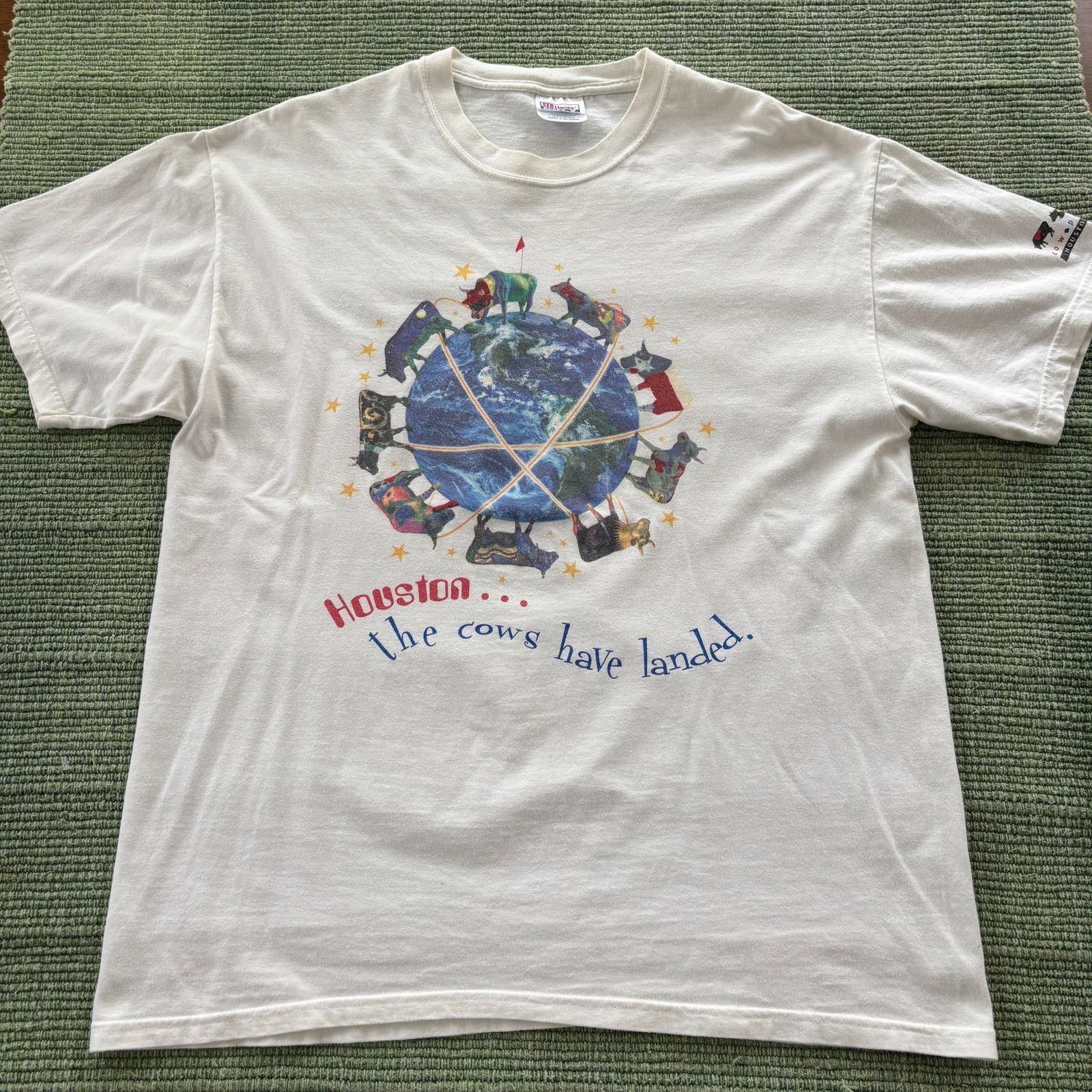 Vintage Vintage 2001 Houston Cow Parade Tee Shirt Sz XL Art Tee Size US XL / EU 56 / 4 - 1 Thumbnail