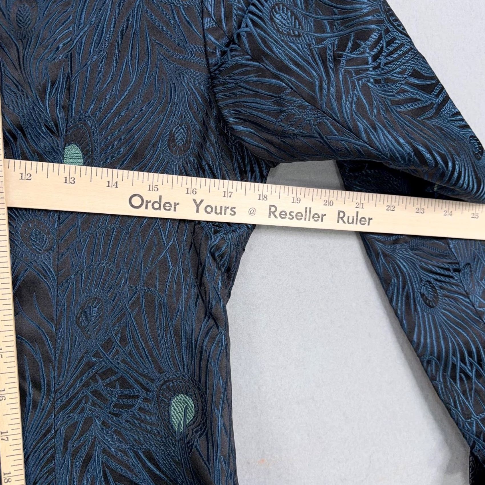 Vintage Dragon Silk Jacket Womens L Blue Peacock Embroidered Silk Toggle Blazer Asia Jacket is not the same. Size L / US 10 / IT 46 - 7 Thumbnail