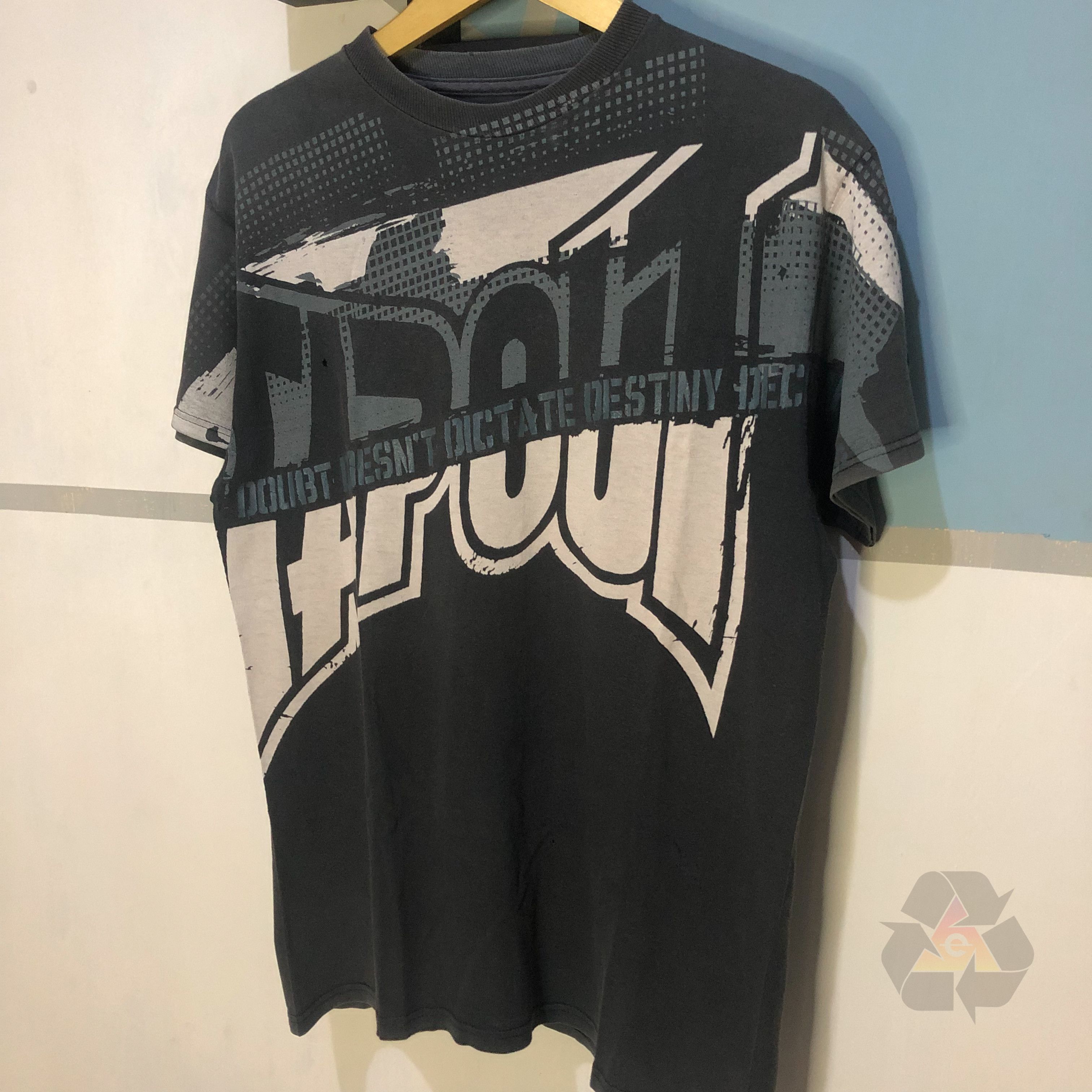 Tapout Vintage Tapout Big Logo T-Shirt – Y2K MMA Streetwear Size US L / EU 52-54 / 3 - 3 Thumbnail