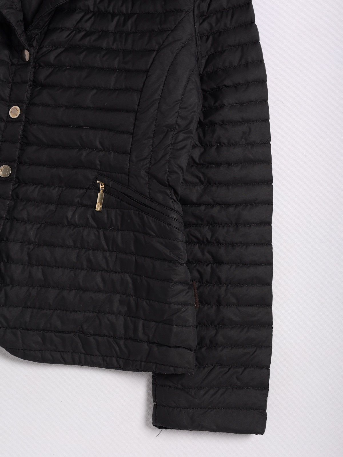 Moncler Vintage Moncler Puffer Light Jacket Size XS / US 0-2 / IT 36-38 - 4 Thumbnail