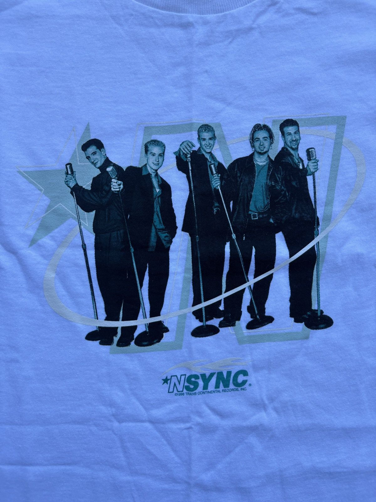 Tultex Vintage 1998 Winterland “NSYNC” Pop Band White Shirt Size L Size US L / EU 52-54 / 3 - 5 Thumbnail