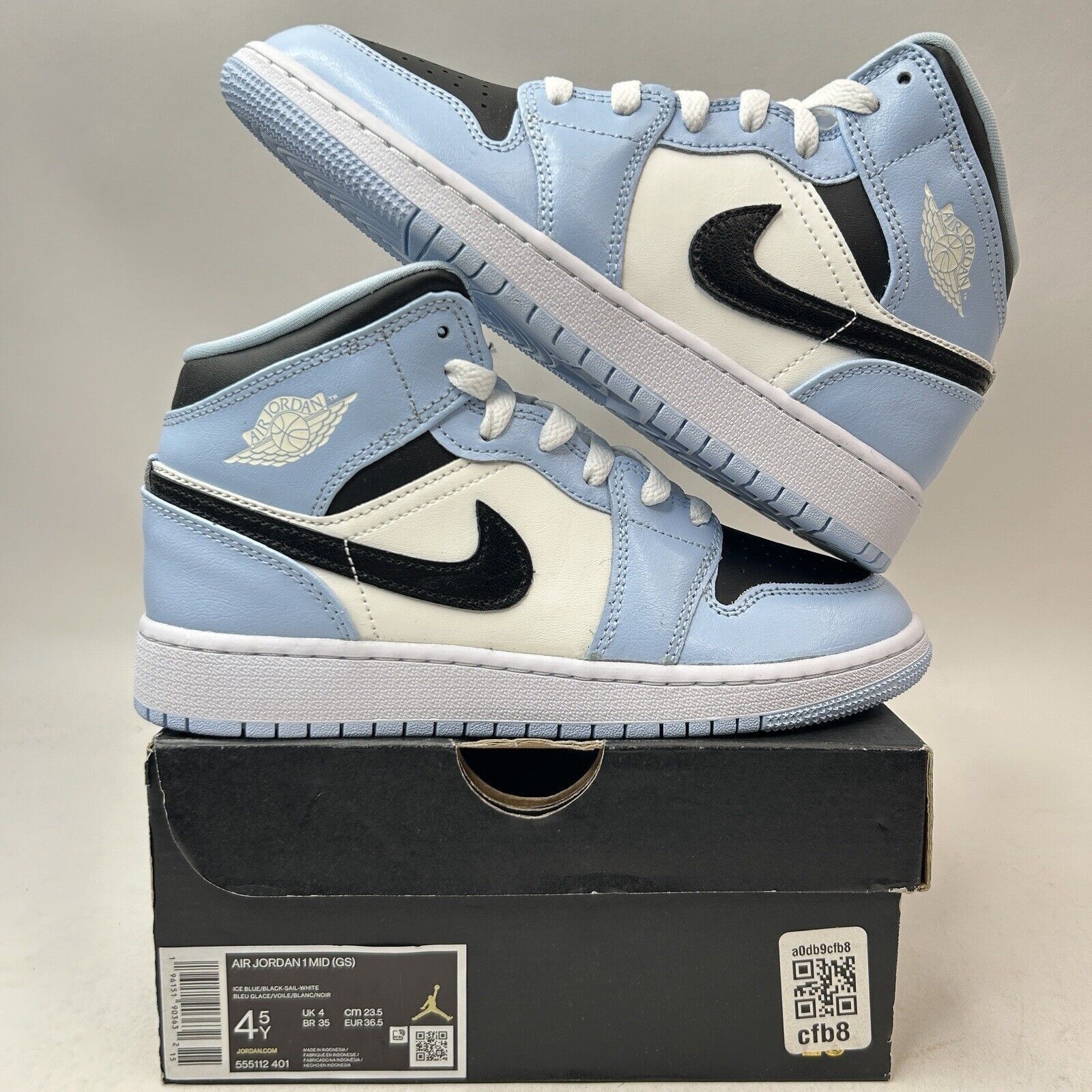 Nike Nike Air Jordan 1 Mid Retro GS “Ice Blue/UNC” 2024 Size US 6 / IT 36 - 1 Thumbnail