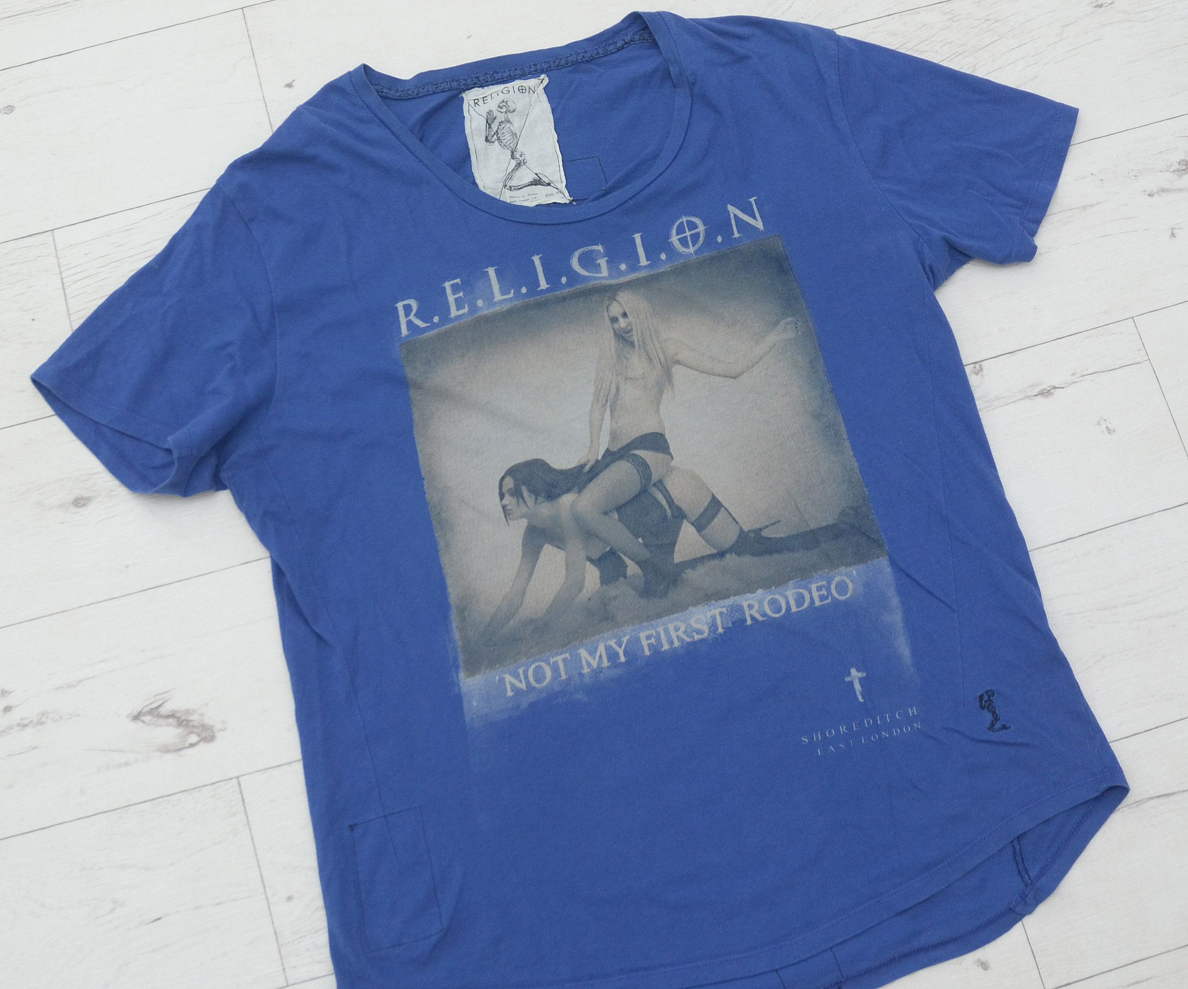 Hot Model Sex ✝️ Vintage T-Shirt Religion Big Sexy Print Ibiza Rodeo Size US L / EU 52-54 / 3 - 2 Thumbnail