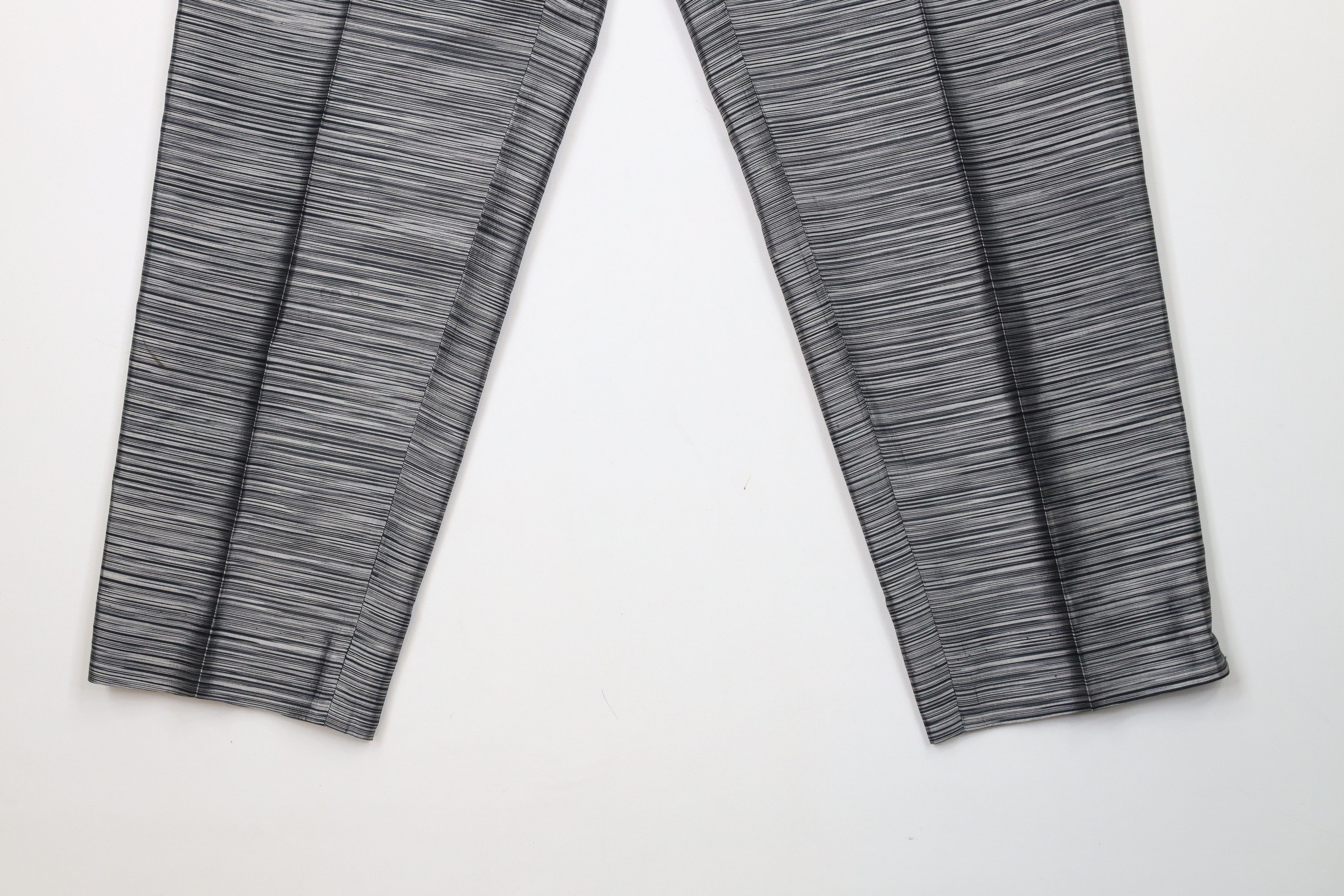 Vintage Vintage 90s Streetwear Silk Tapered Leg Suit Pants Gray Size 30" / US 8 / IT 44 - 4 Thumbnail