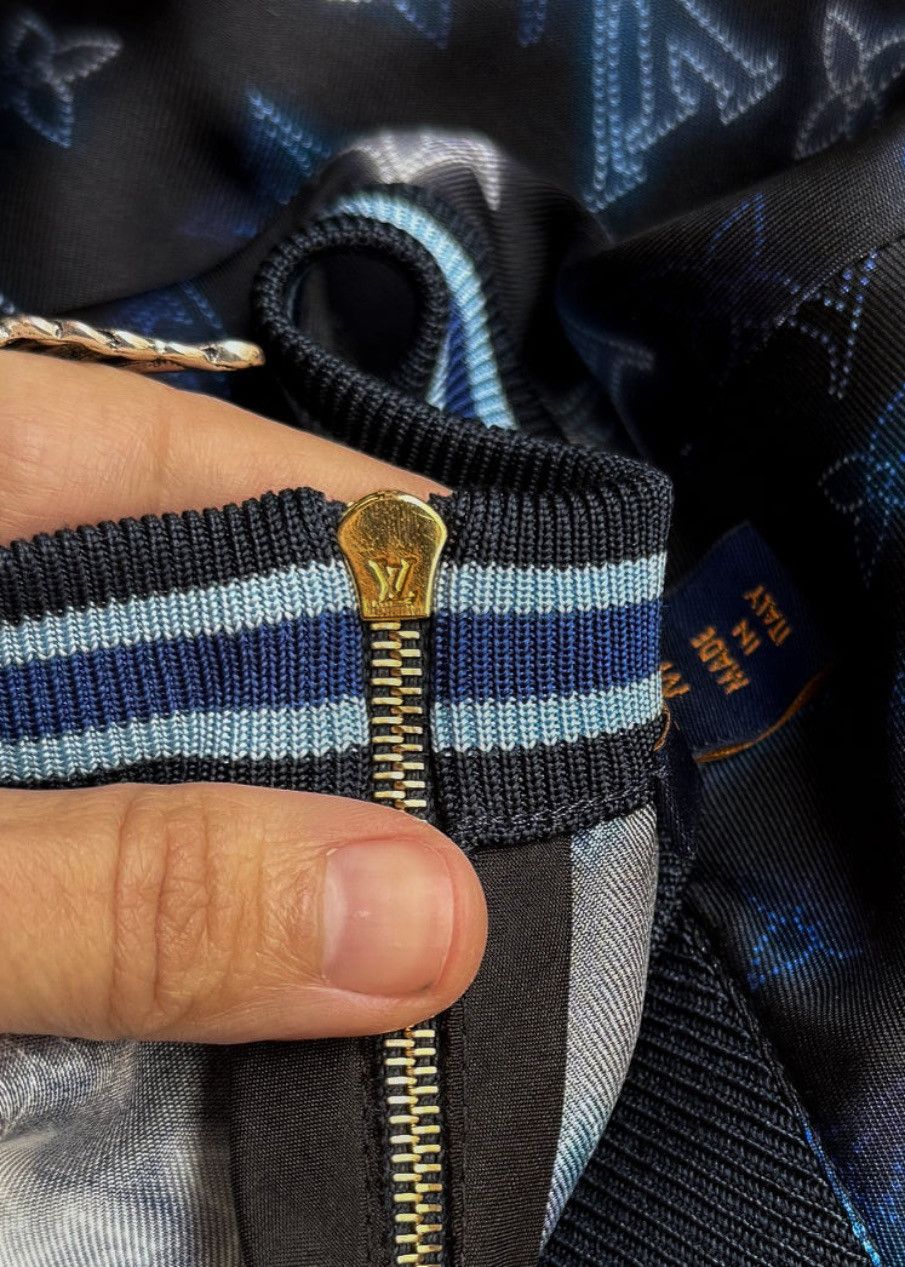 Louis Vuitton Louis Vuitton Blue Mahina Monogram Silk Sporty Sweater Size M / US 6-8 / IT 42-44 - 6 Thumbnail