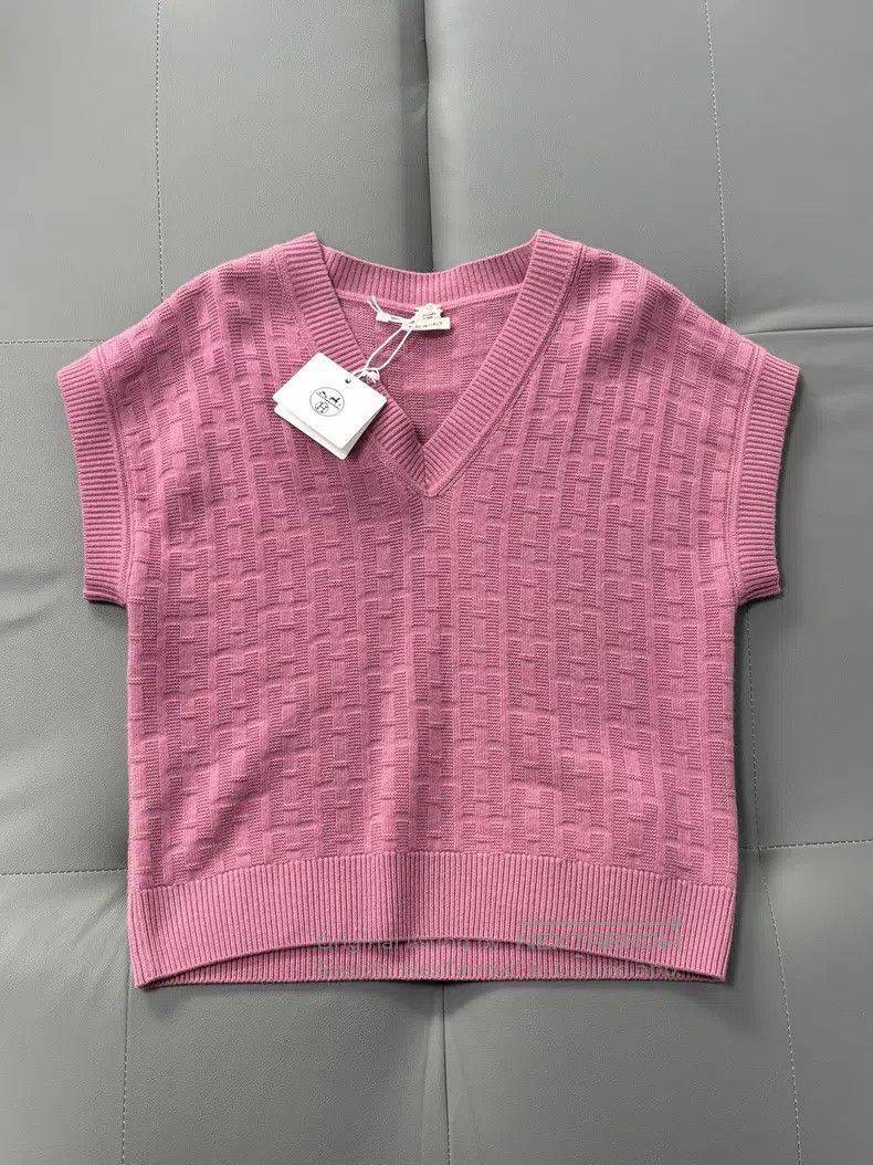 Hermes Hermes Pink V-Neck Wool Knit Vest, 100% Wool + 10% Nylon, Size XXS / US 00 / IT 34 - 1 Thumbnail