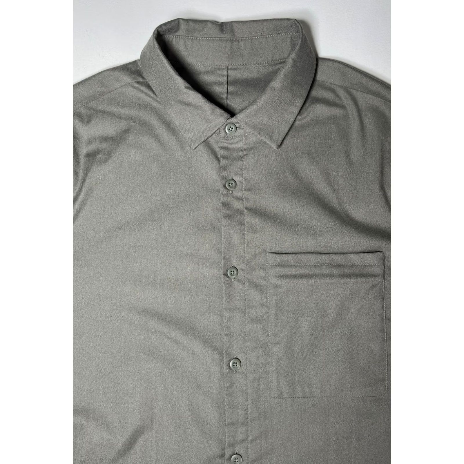 Lululemon Lululemon Men's Button-Up Shirt Casual Solid Green M Shirt Mens Regular Size US M / EU 48-50 / 2 - 4 Thumbnail