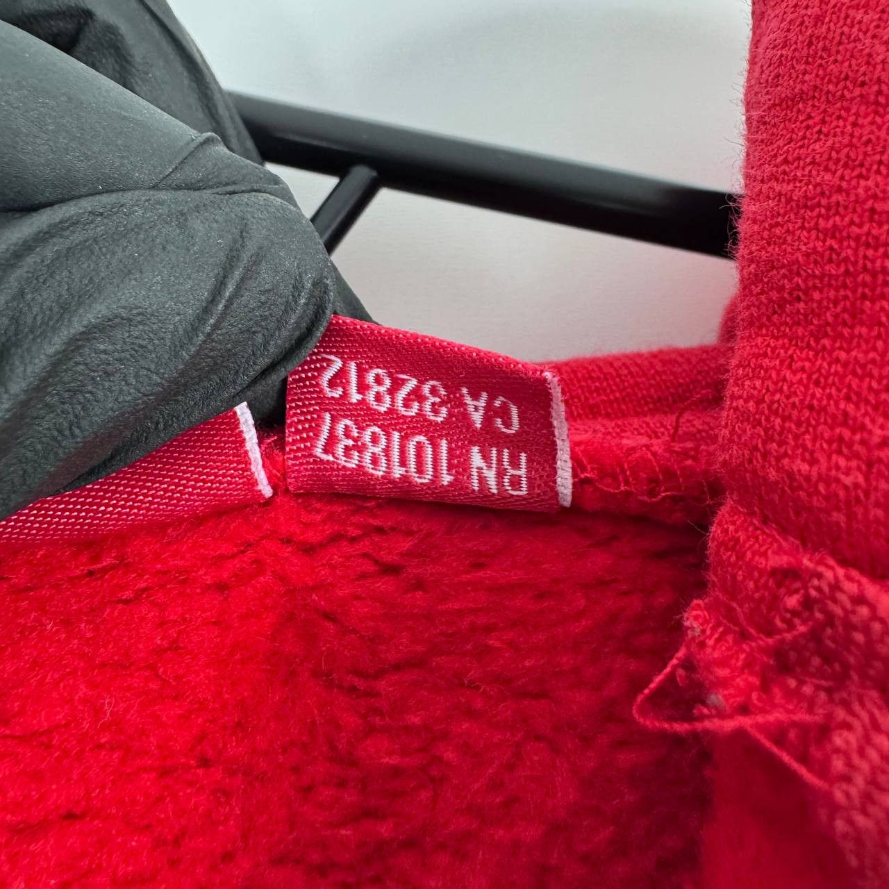Supreme Supreme Zip Up Hoodie Red Box Logo Print Made In Canad L Size US L / EU 52-54 / 3 - 6 Thumbnail