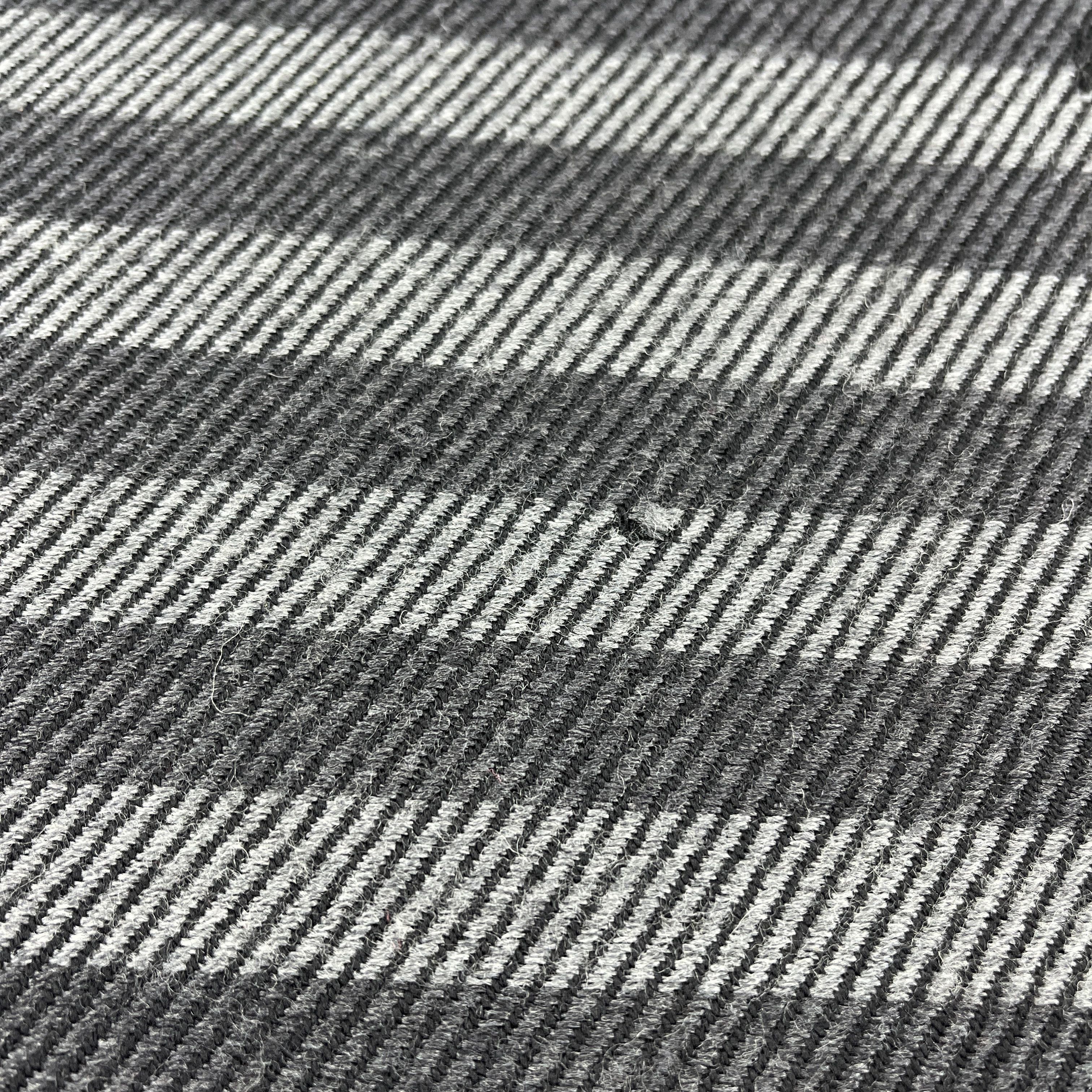 Giorgio Armani Giorgio Armani Scarf / Muffler / Neckwear T1501 Size ONE SIZE - 8 Thumbnail