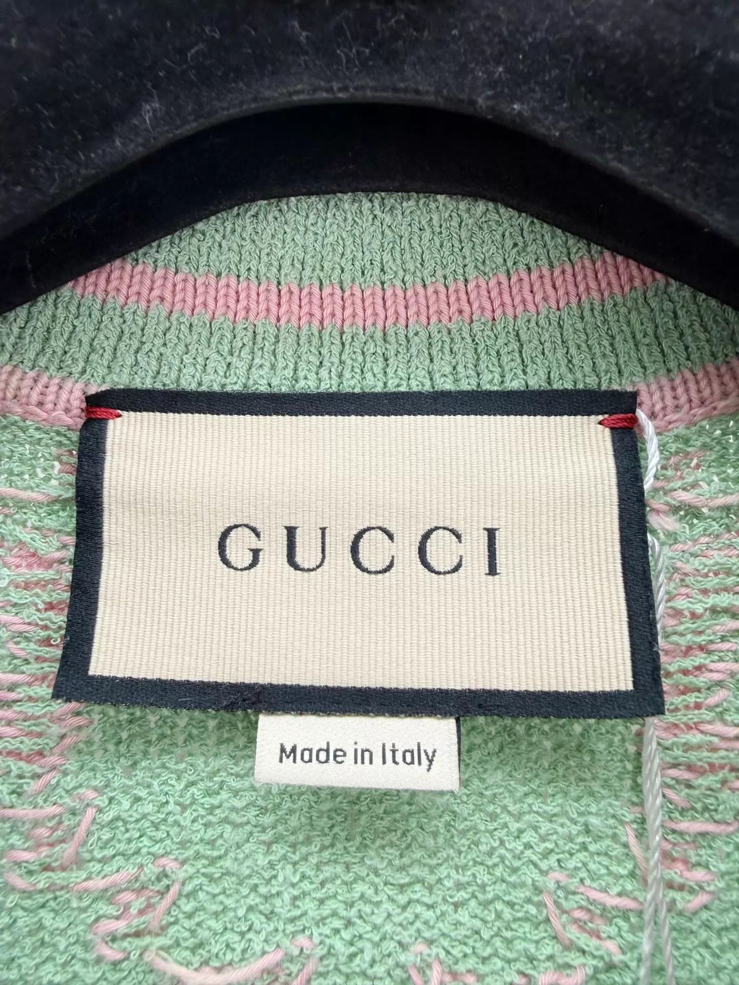 Gucci Gucci Allover Print Knit Tee S (86-90) Worn 2-3x Size S / US 4 / IT 40 - 2 Thumbnail
