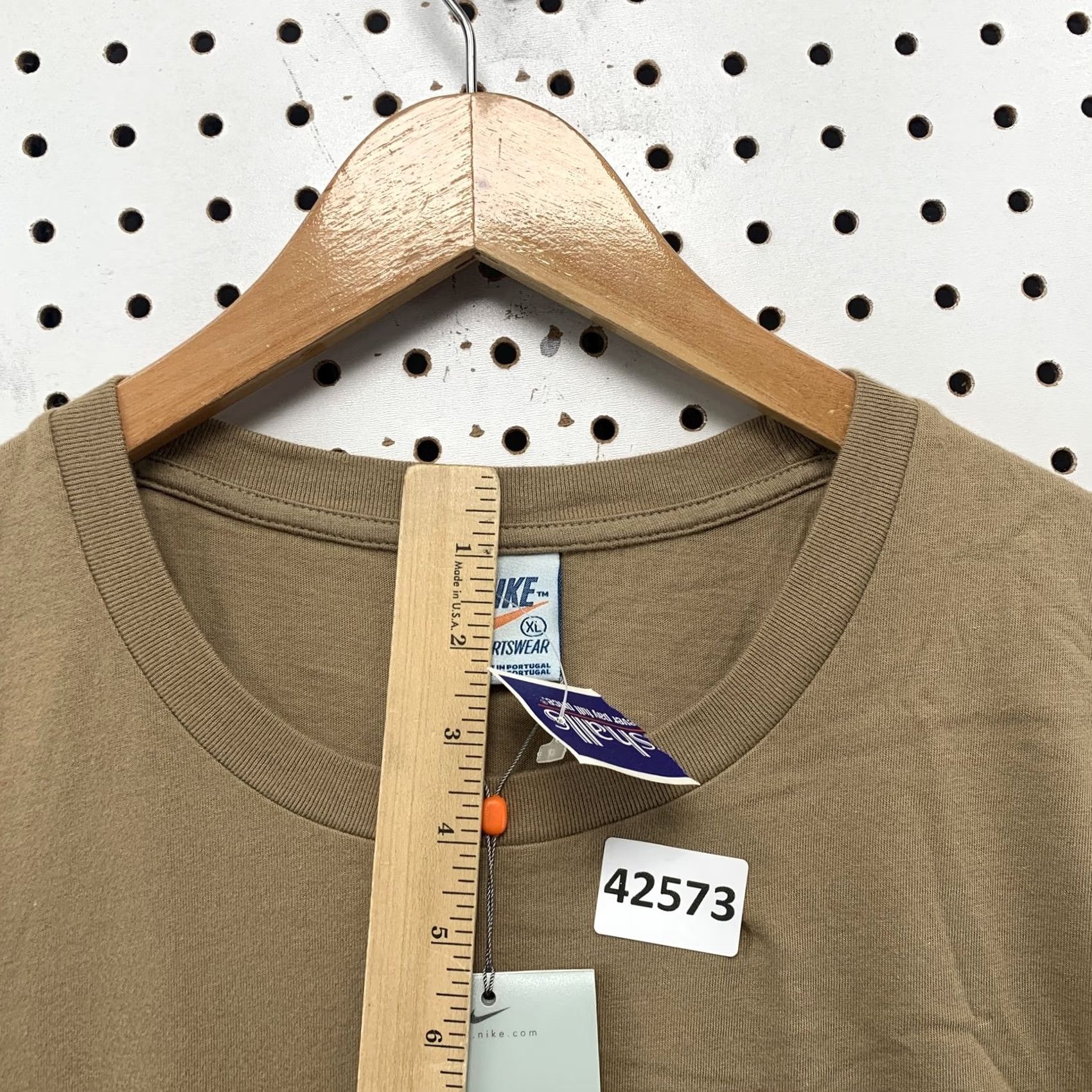 Nike VINTAGE Nike Shirt Mens XL Brown NEW Waterloo Retro Short Sleeve NWT Size US XL / EU 56 / 4 - 6 Thumbnail