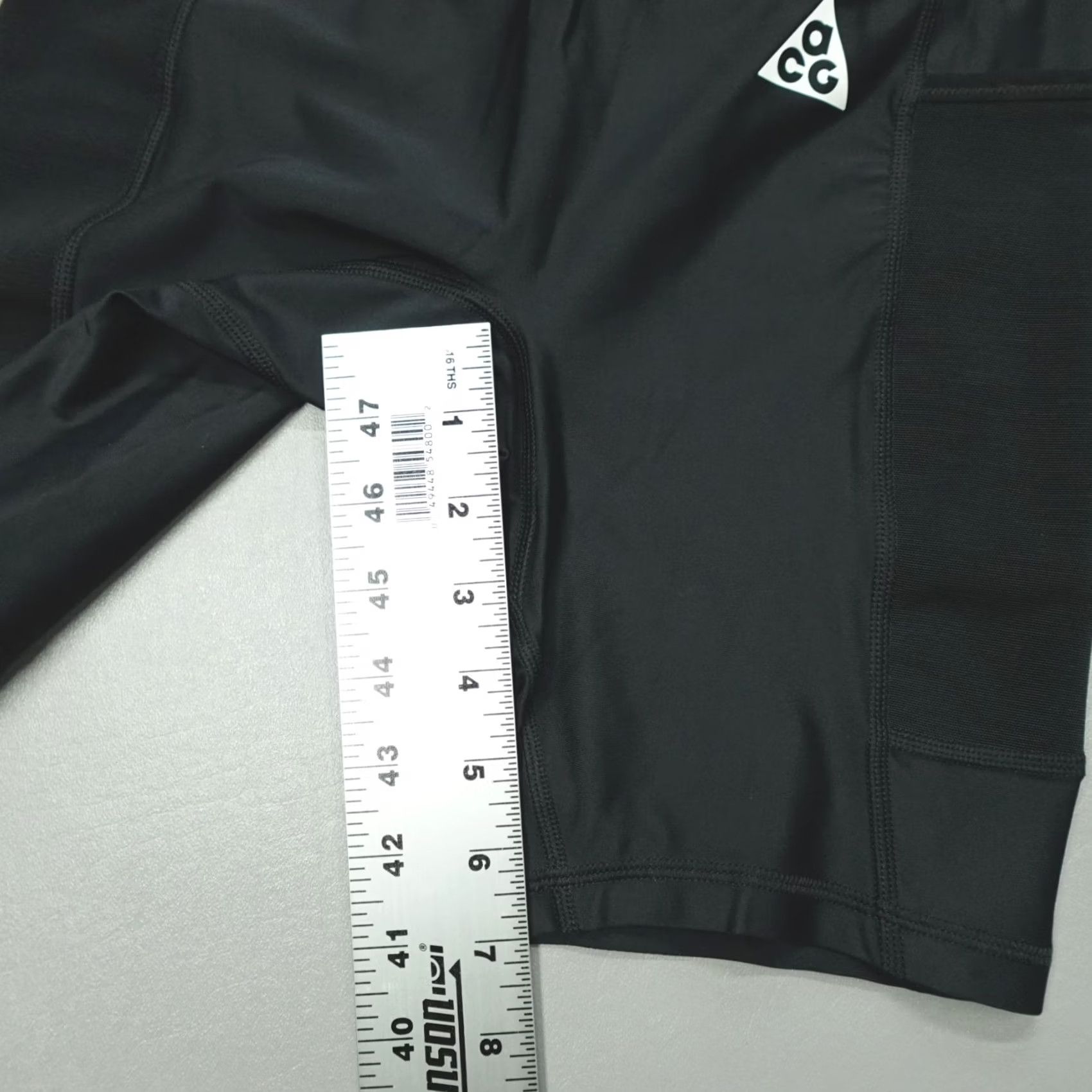 Nike Nike ACG White Rapids Dri-FIT Mid 7" Biker Shorts Women's XS Black Size 26" / US 2 / IT 38 - 6 Thumbnail