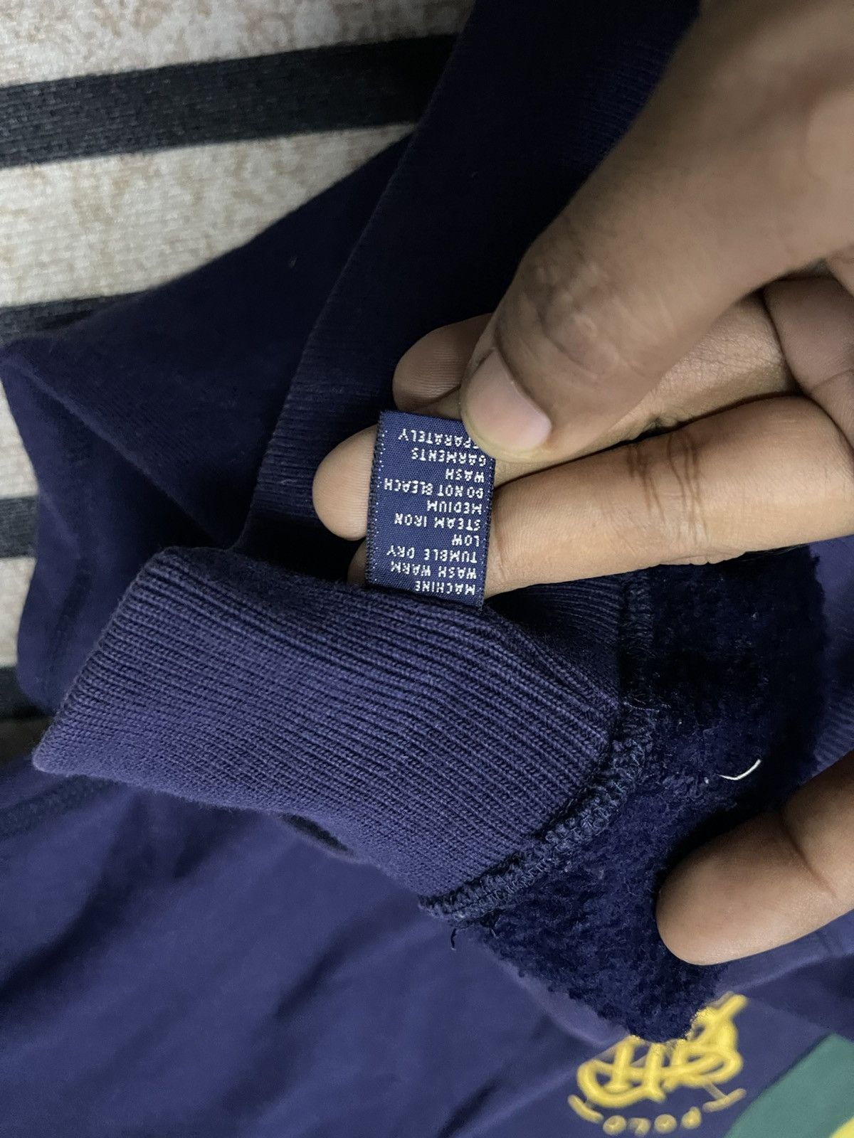 Polo Ralph Lauren 90s POLO BY RALPH LAUREN V-NECK COLLEGE STYLE SWEATER Size US L / EU 52-54 / 3 - 11 Thumbnail