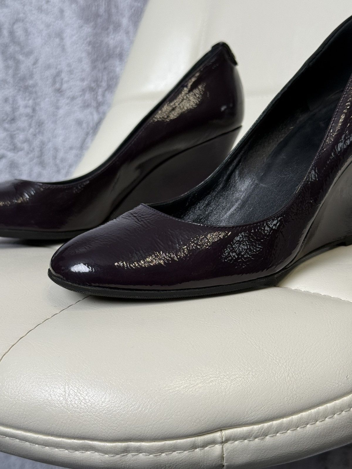 Gucci Gucci Patent Leather Wedge Heels Pumps Purple Shoes sz 36.5 Size US 6.5 / IT 36.5 - 3 Thumbnail