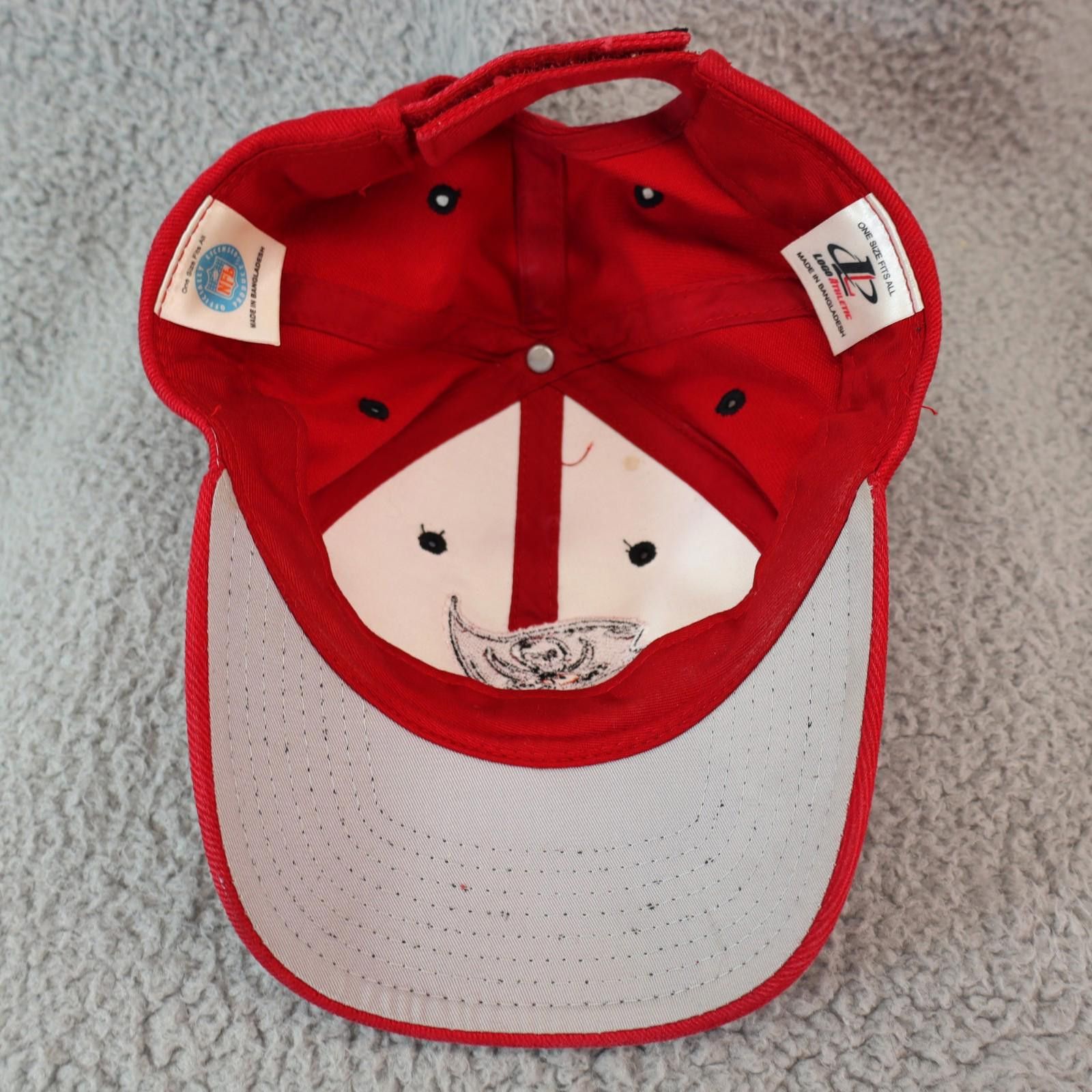 Logo Athletic Vtg Tampa Bay Buccaneers Logo Athletic Snapback Hat Red Size ONE SIZE - 8 Thumbnail