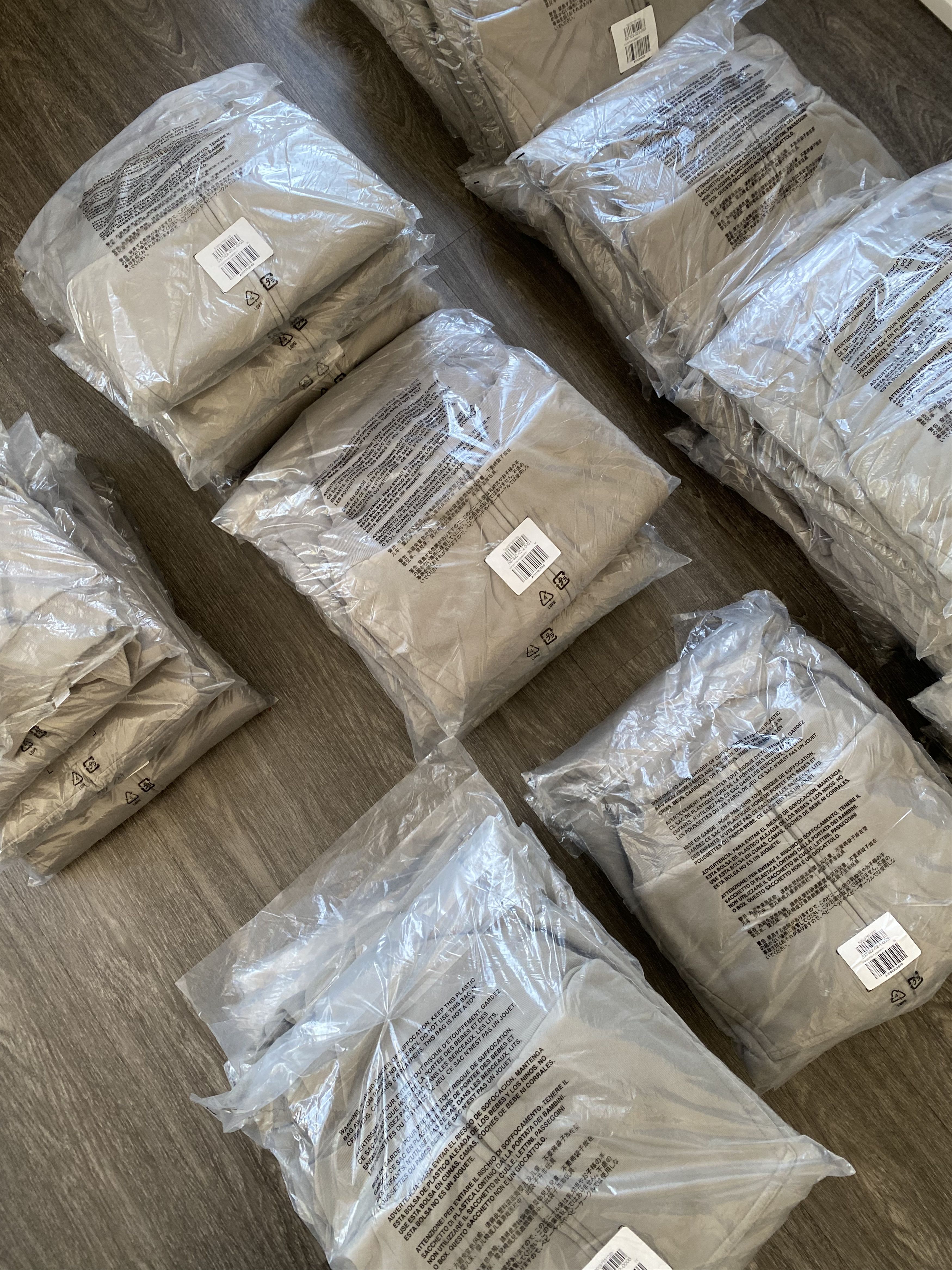 Gap × Yeezy yzy gap zip up xx-large Size US XXL / EU 58 / 5 - 7 Thumbnail