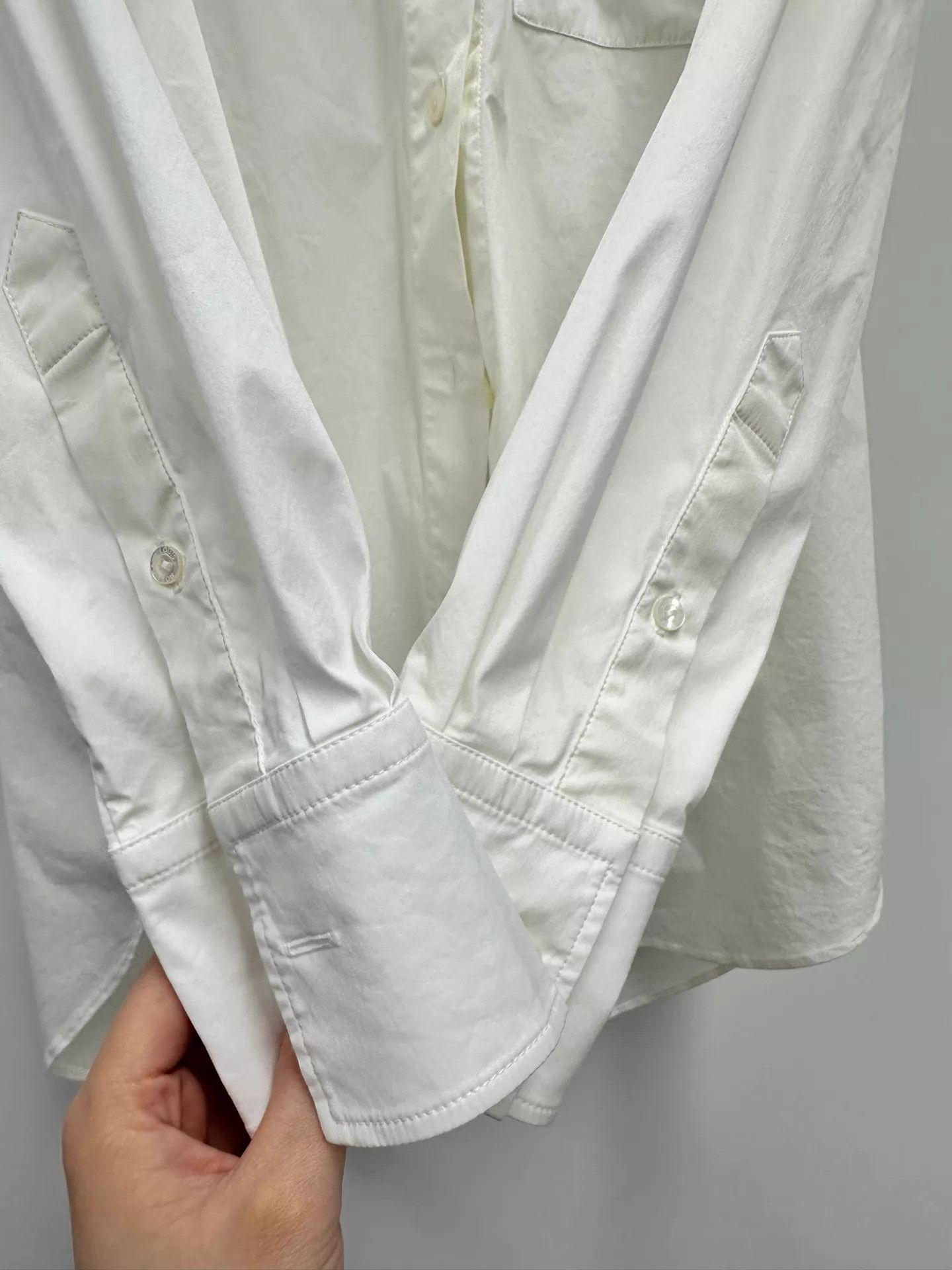 Louis Vuitton Louis Vuitton 36 Shirt Size XS / US 0-2 / IT 36-38 - 7 Thumbnail