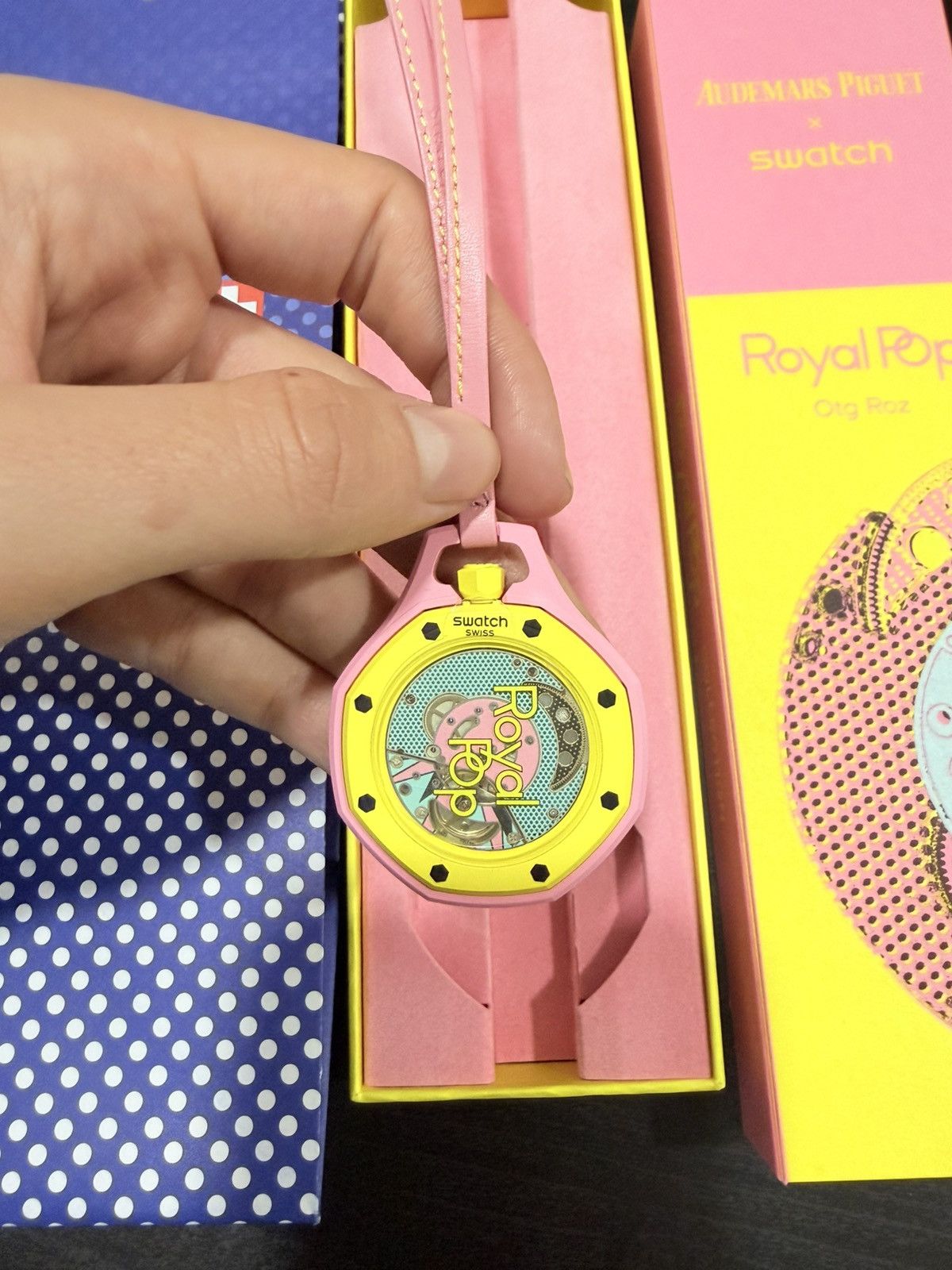 Swatch Swatch Royal pop Size 40 - 3 Thumbnail