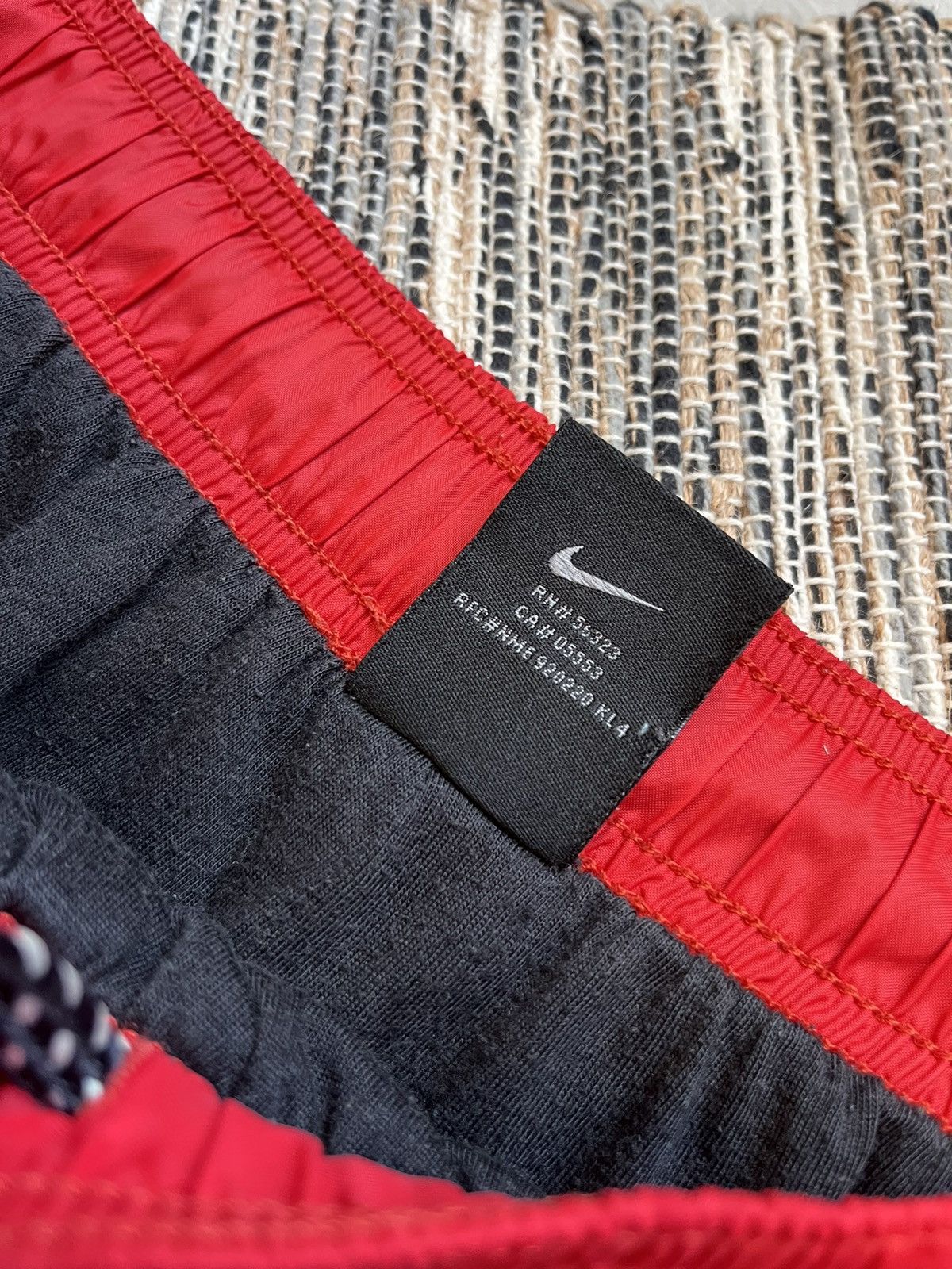 Nike × Vintage Vintage Nike nylon sweatpants minimalistic Size US 34 / EU 50 - 17 Thumbnail