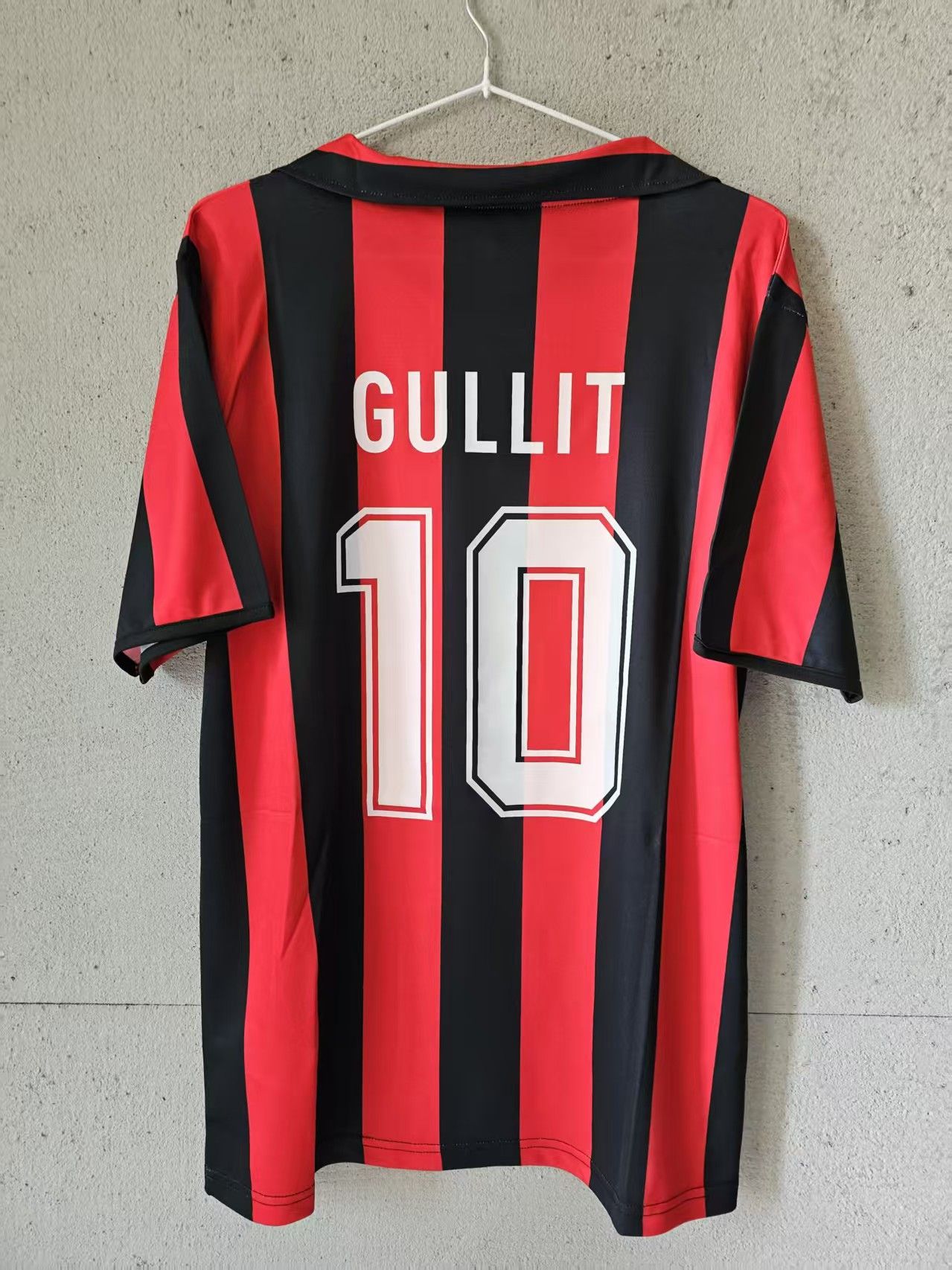Other #10 Ruud Gullit Jersey 1991 1992 AC Milan Home Size US XL / EU 56 / 4 - 1 Thumbnail