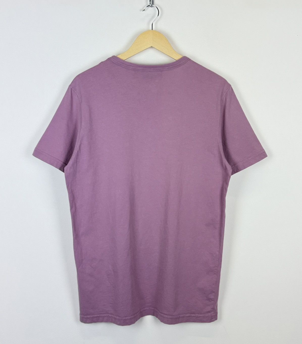 Belstaff Belstaff Short Sleeve Crew Neck T-shirt Lavender Patch Logo Size US L / EU 52-54 / 3 - 11 Thumbnail