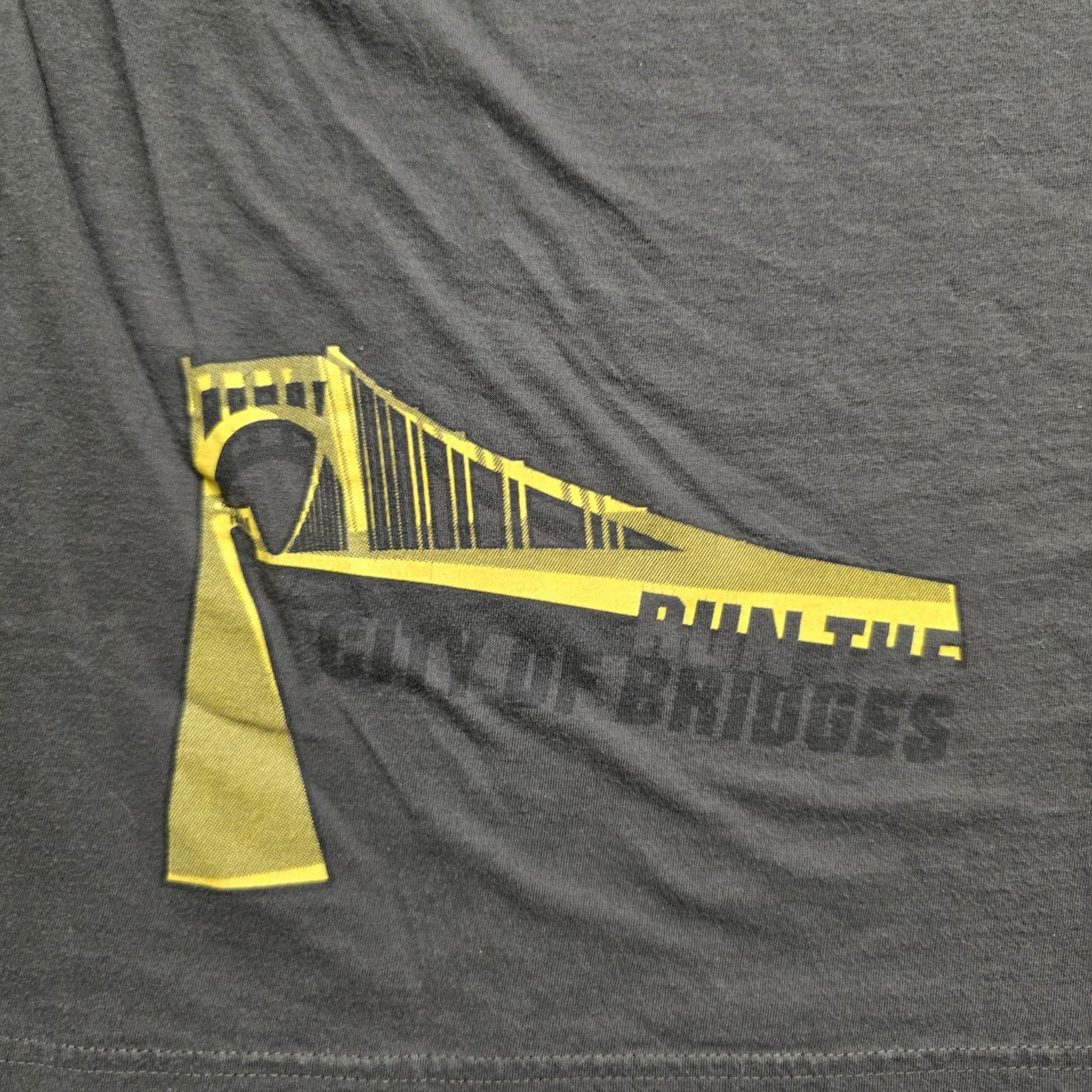 Nike Pittsburgh Marathon M Black 2009 Running Tee Event Race Size US M / EU 48-50 / 2 - 6 Thumbnail