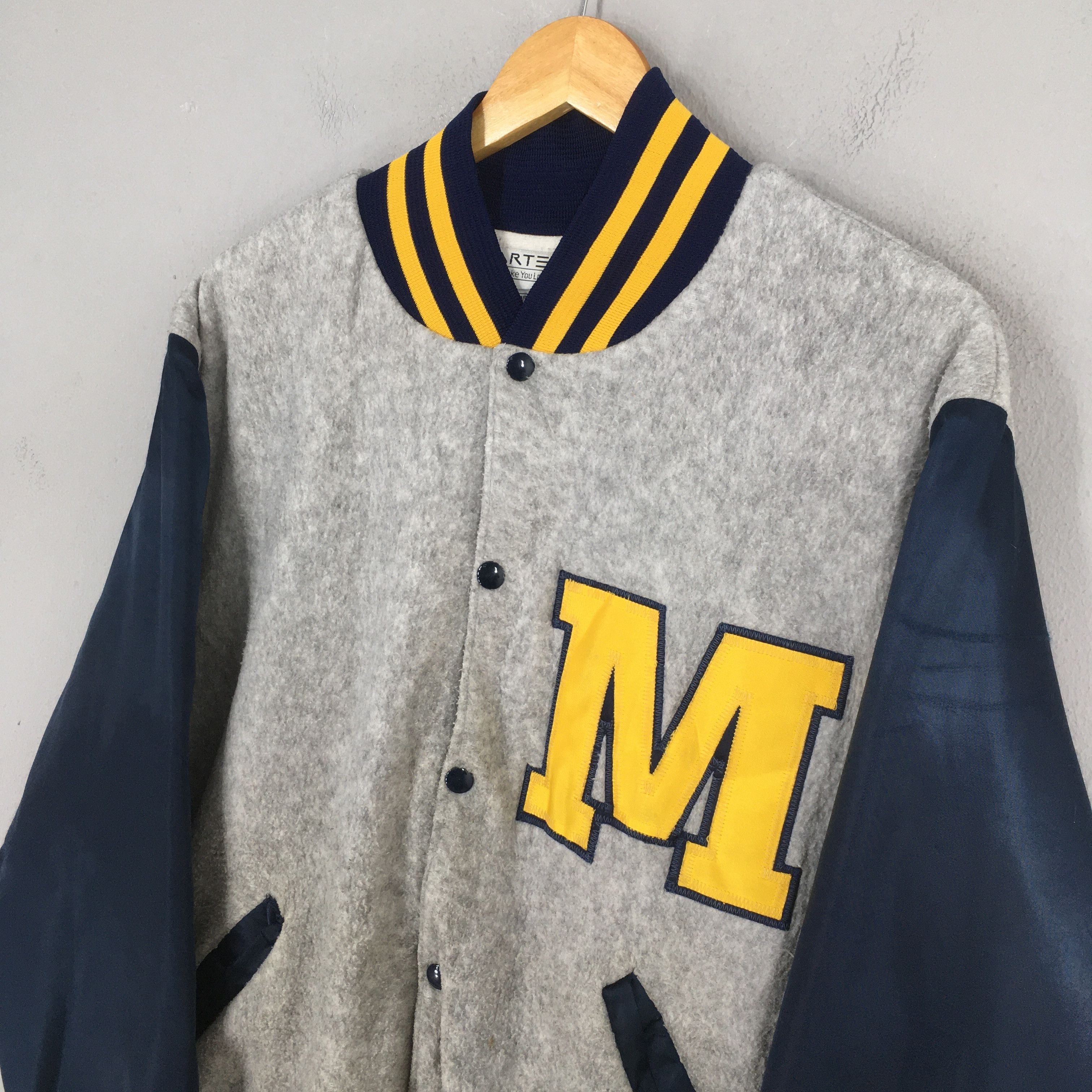NCAA Vintage Michigan Wolverines Windbreaker Jacket XL Size US XL / EU 56 / 4 - 3 Thumbnail