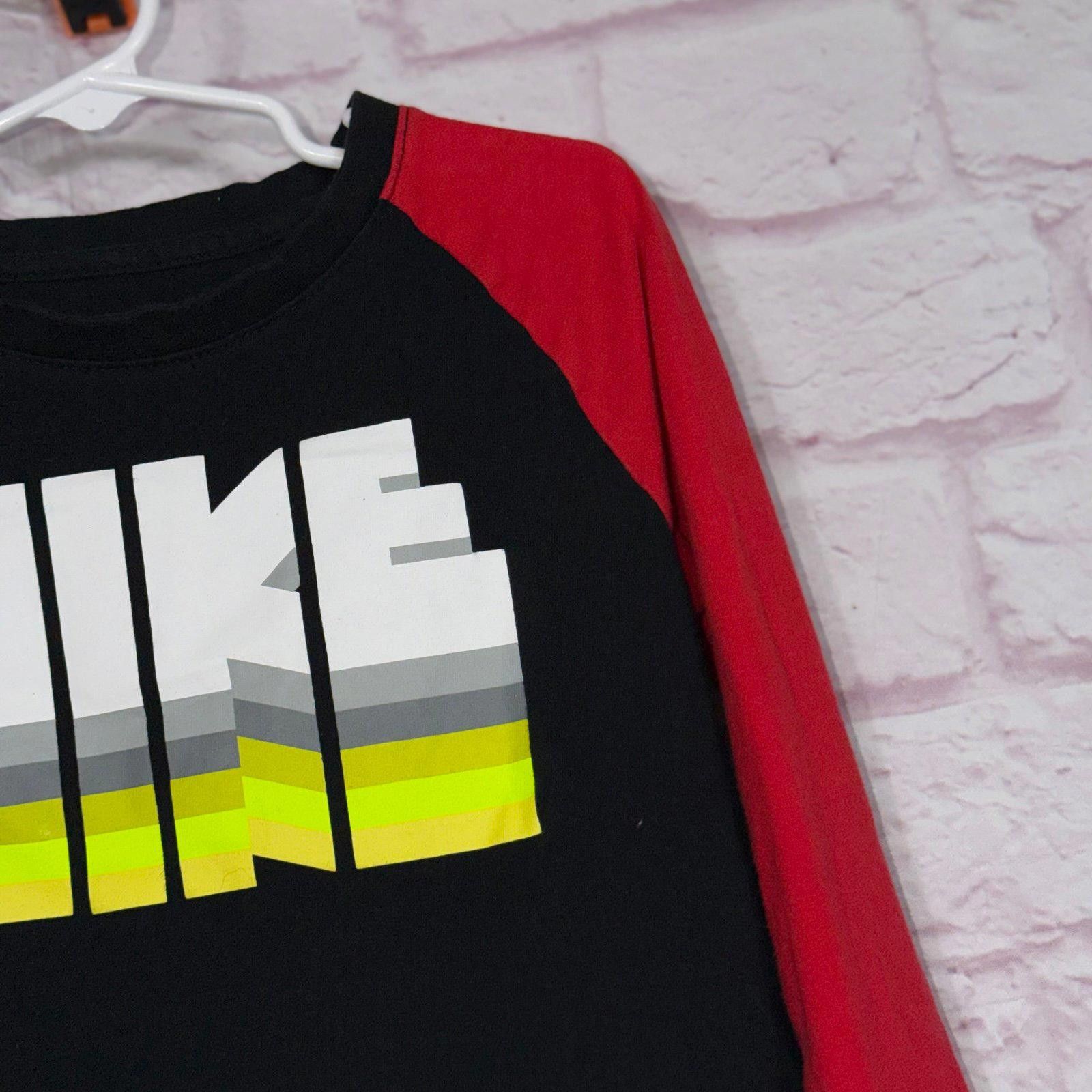 Nike Nike Kids Long Sleeve Graphic Tee Size 5 Size US XXS / EU 40 - 4 Thumbnail