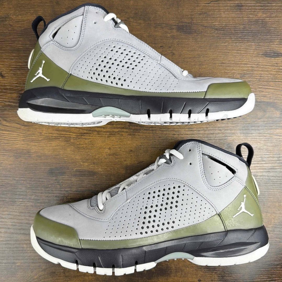 Jordan Brand NEW Vintage Jordan Jeter Throwback Light Graphite 395190-002 Size US 11 / EU 44 - 2 Thumbnail