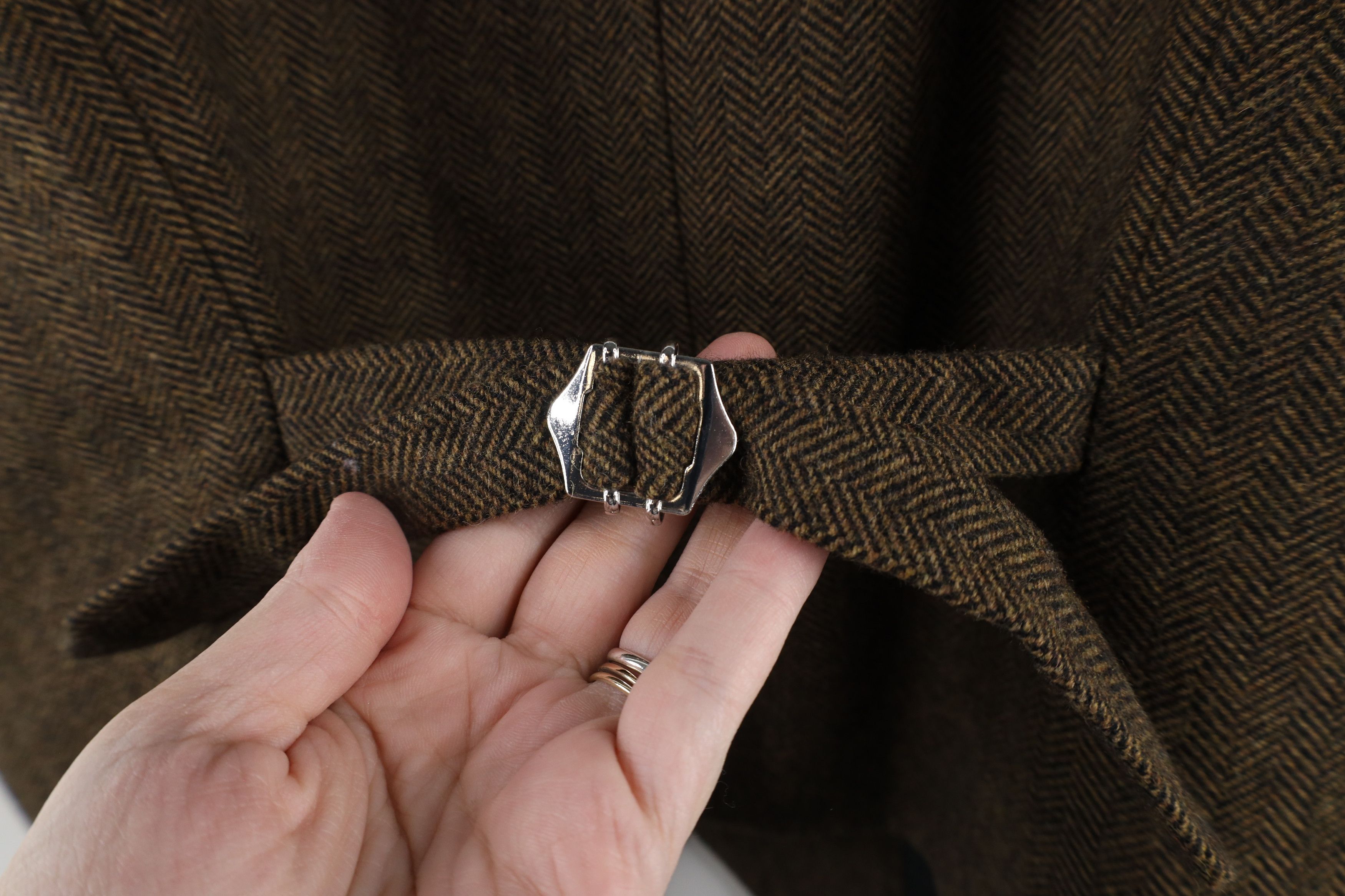 Vintage Vintage 90s Streetwear Herringbone Buckle Back Vest Jacket Size US M / EU 48-50 / 2 - 9 Thumbnail