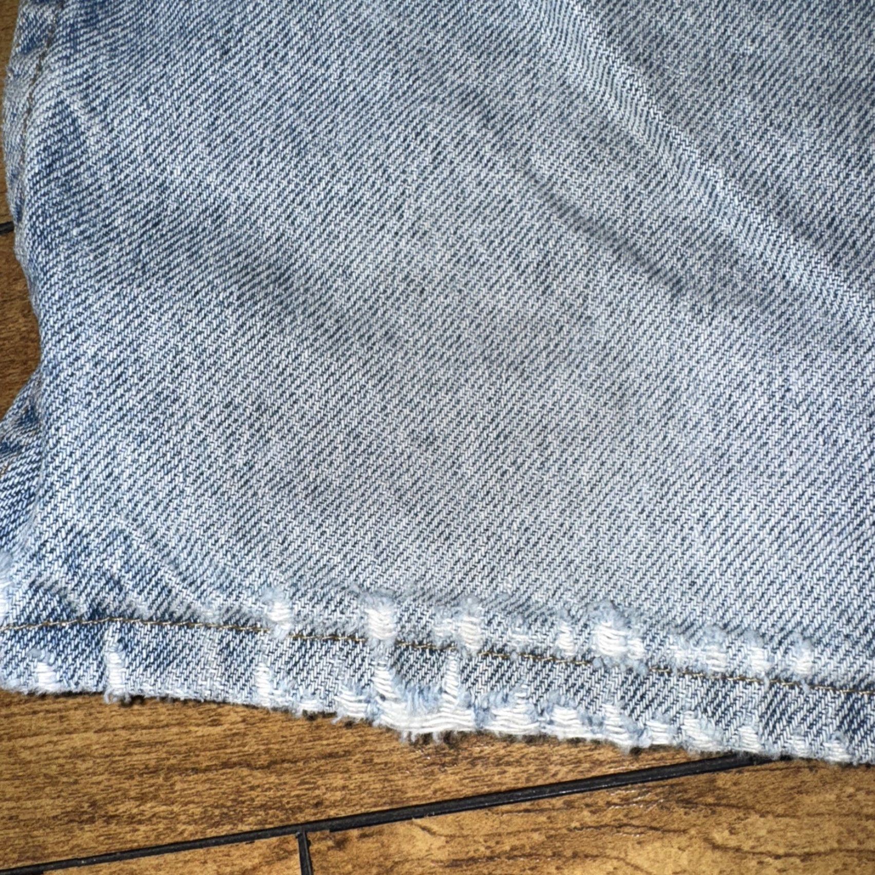 Wrangler VINTAGE Wrangler Denim Shorts 30x10 Light Blue Jorts Mens Short Jeans 30 Blue Denim Straight Size US 30 / EU 46 - 2 Thumbnail