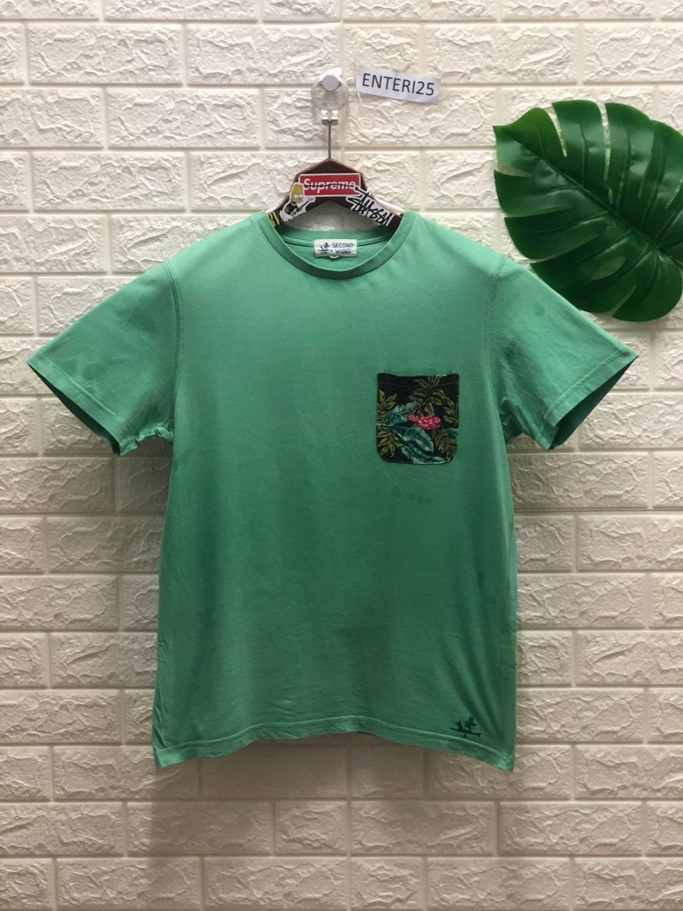 Vintage Vintage Second Wind surf dog and girl Size US M / EU 48-50 / 2 - 1 Thumbnail