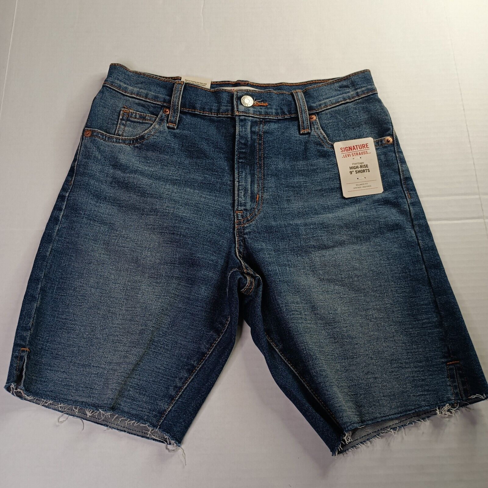 Levi's Signature Levi Strauss Women's Denim Shorts Size 2 W26 Blue Size 26" / US 2 / IT 38 - 1 Thumbnail