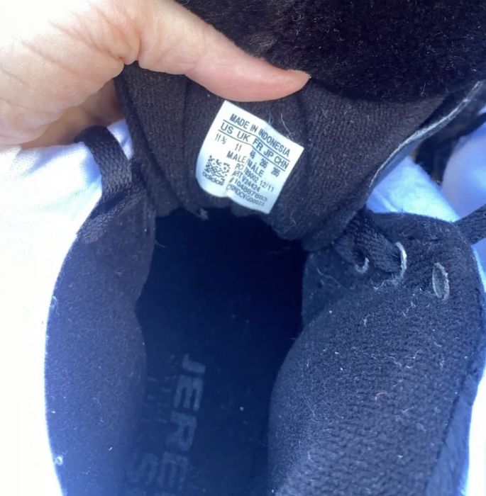 adidas jeremy scott gorilla shoes