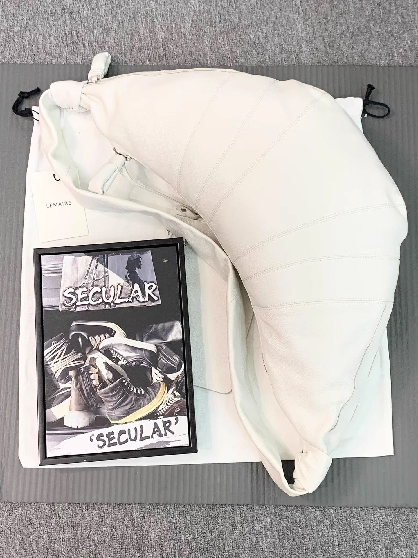 Lemaire Lemaire White Large Cowhide Croissant Bag K34 Size ONE SIZE - 4 Thumbnail