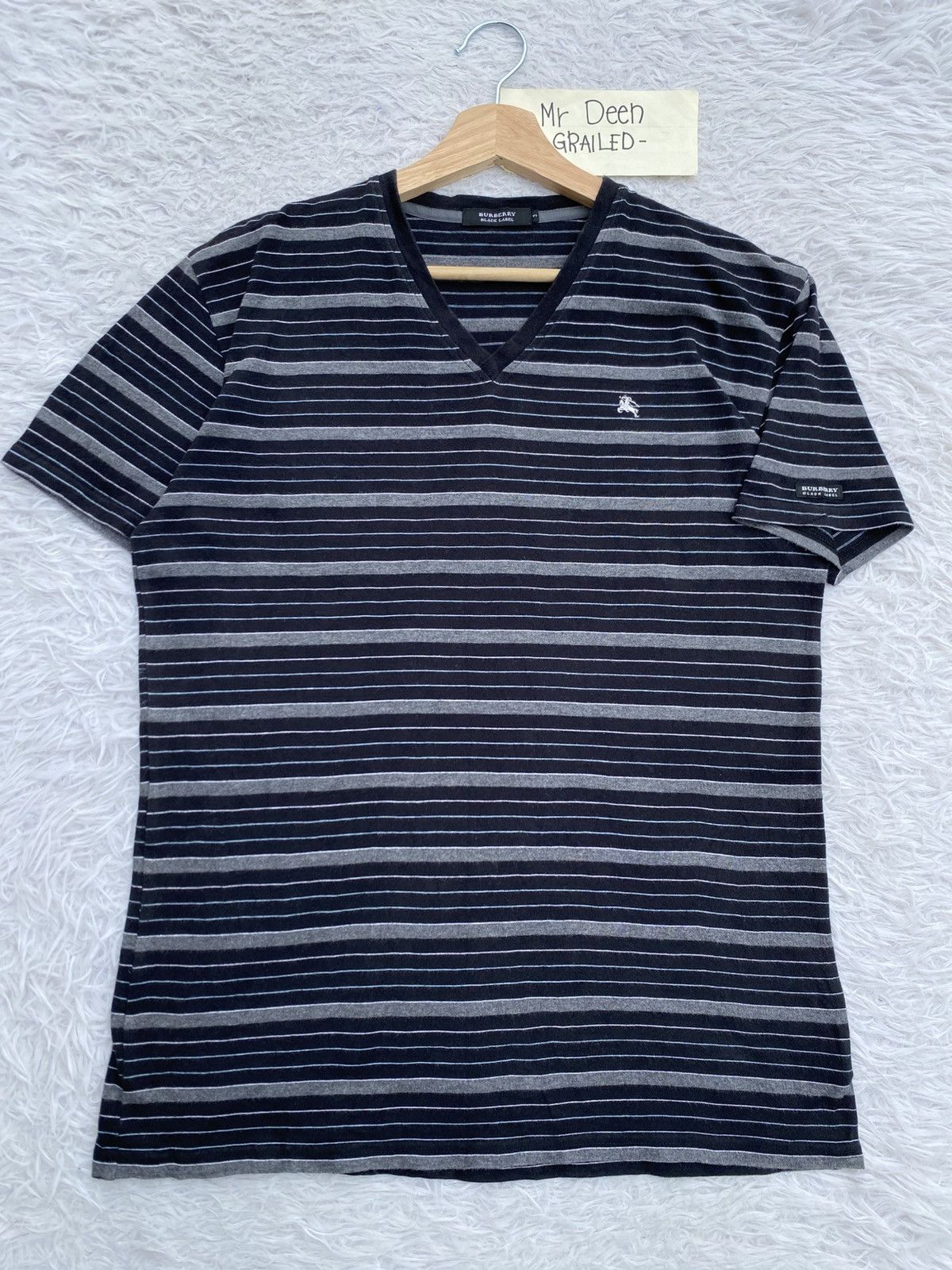 Burberry Rare Burberry Stripes V Neck Tshirt Size US M / EU 48-50 / 2 - 5 Thumbnail