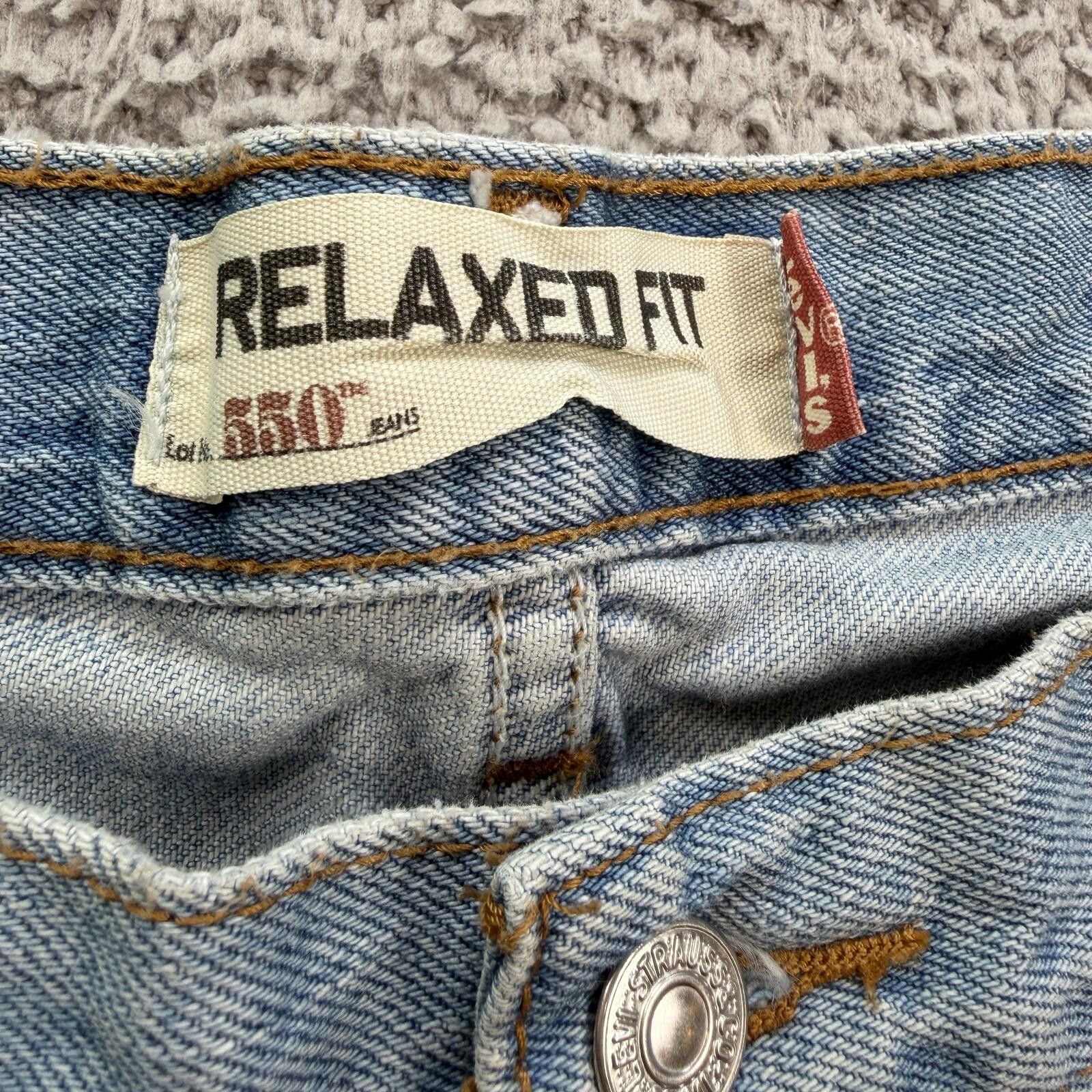 Levi's Vintage Y2K Levis 550 Relaxed Fit Baggy Light Wash Jeans 36 Size US 36 / EU 52 - 6 Thumbnail