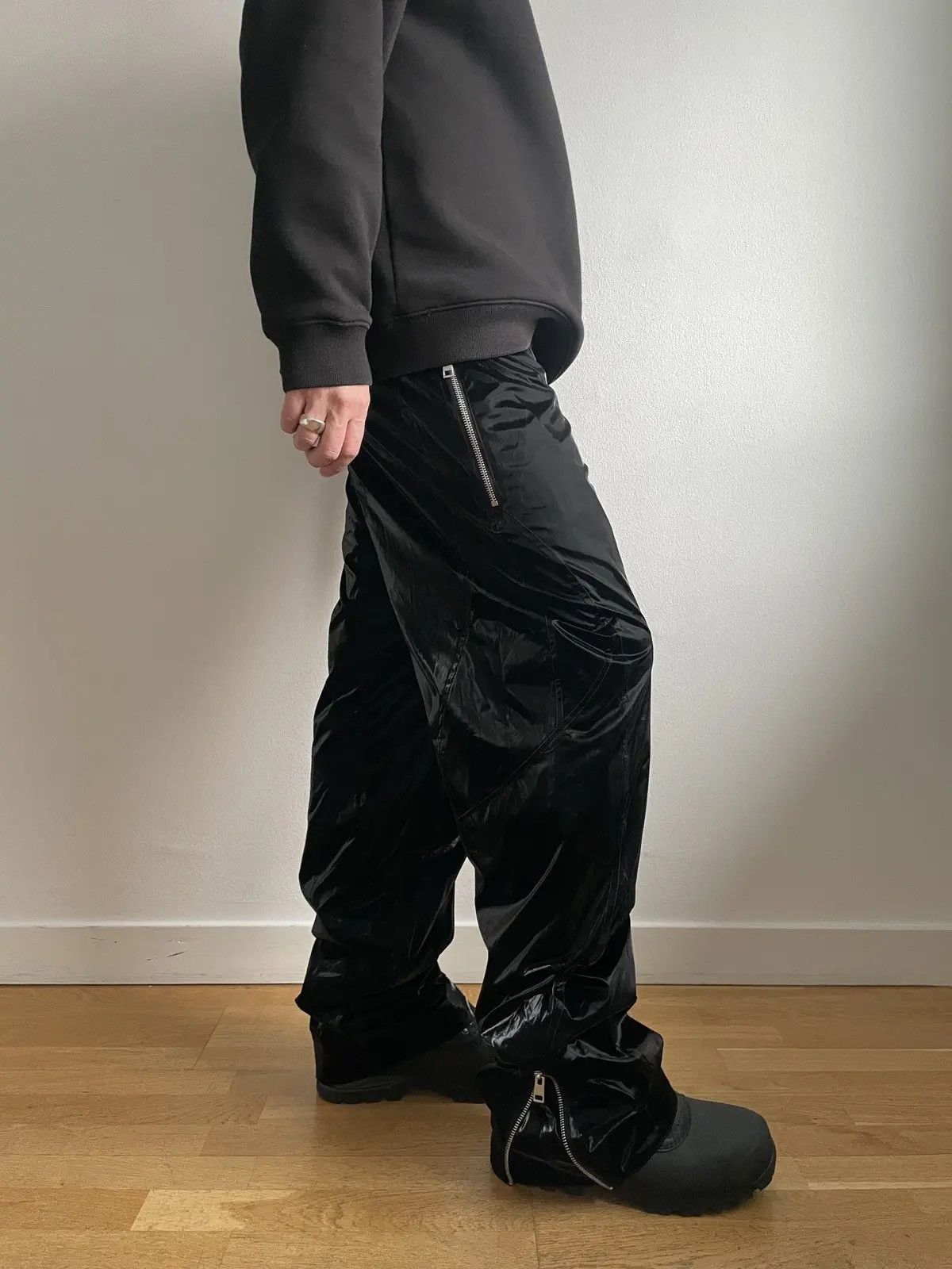 Thierry Mugler Mugler x H&M relaxed fit biker trousers Size US 34 / EU 50 - 5 Thumbnail