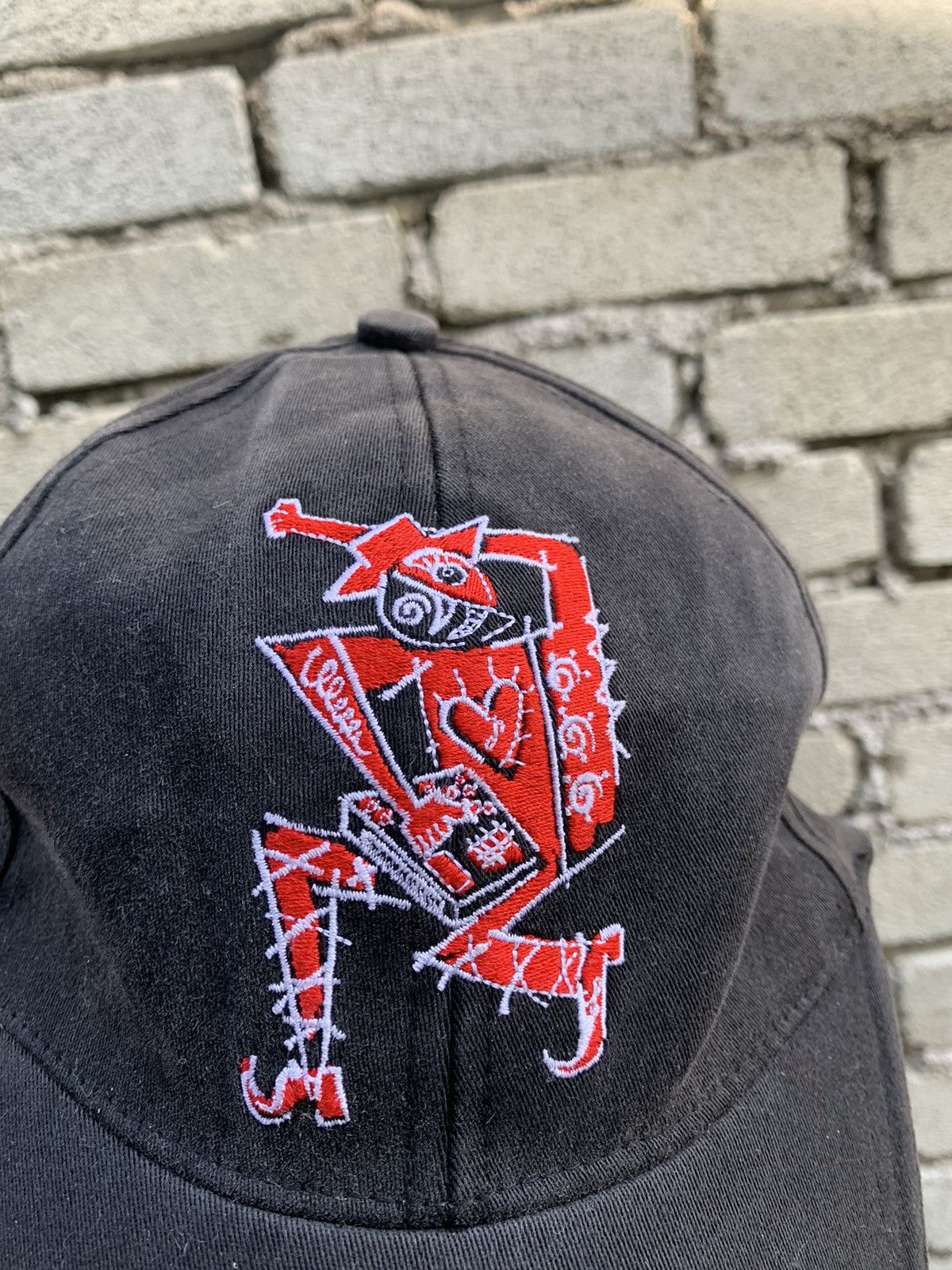 Rap Tees Steals! Vintage Akai Professional MPC Man Embroided Full Cap Size ONE SIZE - 6 Thumbnail