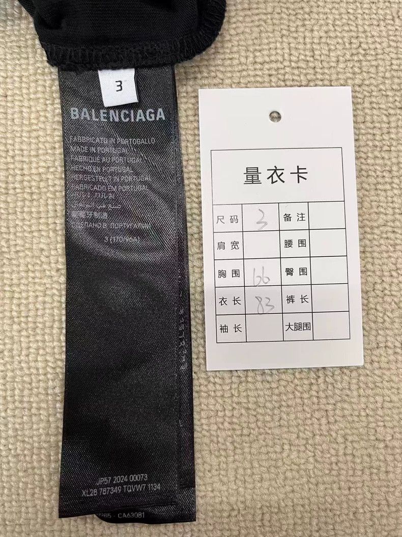 Balenciaga Balenciaga Dual Ring Flame Logo Round Neck Casual Short Sl Size US L / EU 52-54 / 3 - 4 Thumbnail