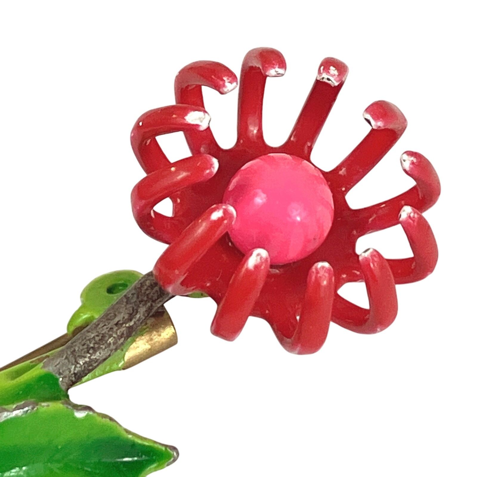 Vintage VTG Tiny Brooch Red Enameled Flower Small Mid Century Pin Size ONE SIZE - 4 Thumbnail