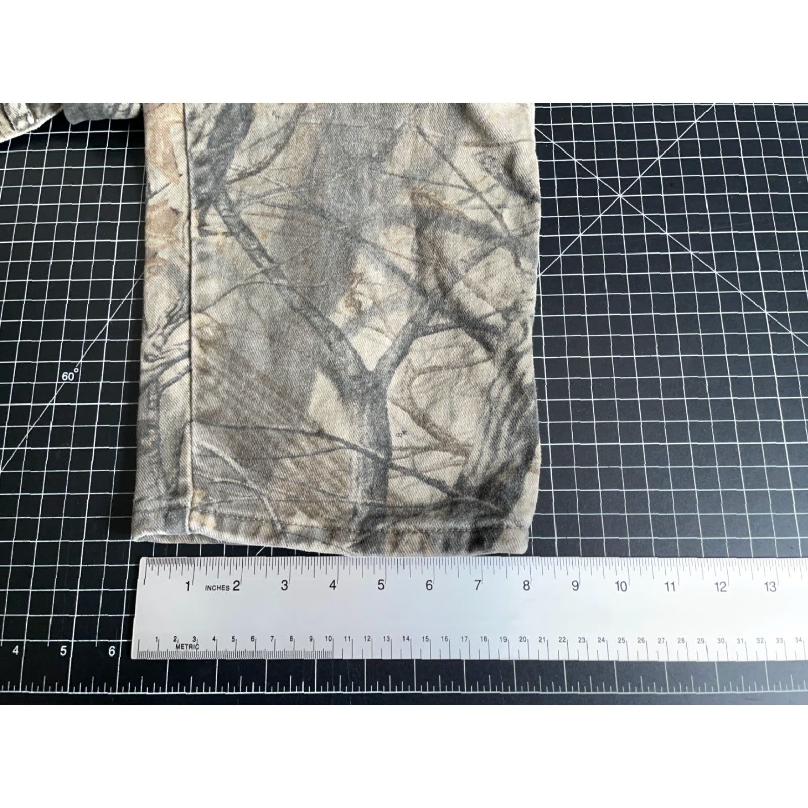 Wrangler VINTAGE Wrangler Jeans Men's 34 x 28 RealTree Hardwoods Camouflage Green 90s Wrangler 5-Pocket Denim Jeans Men Size US 34 / EU 50 - 7 Thumbnail