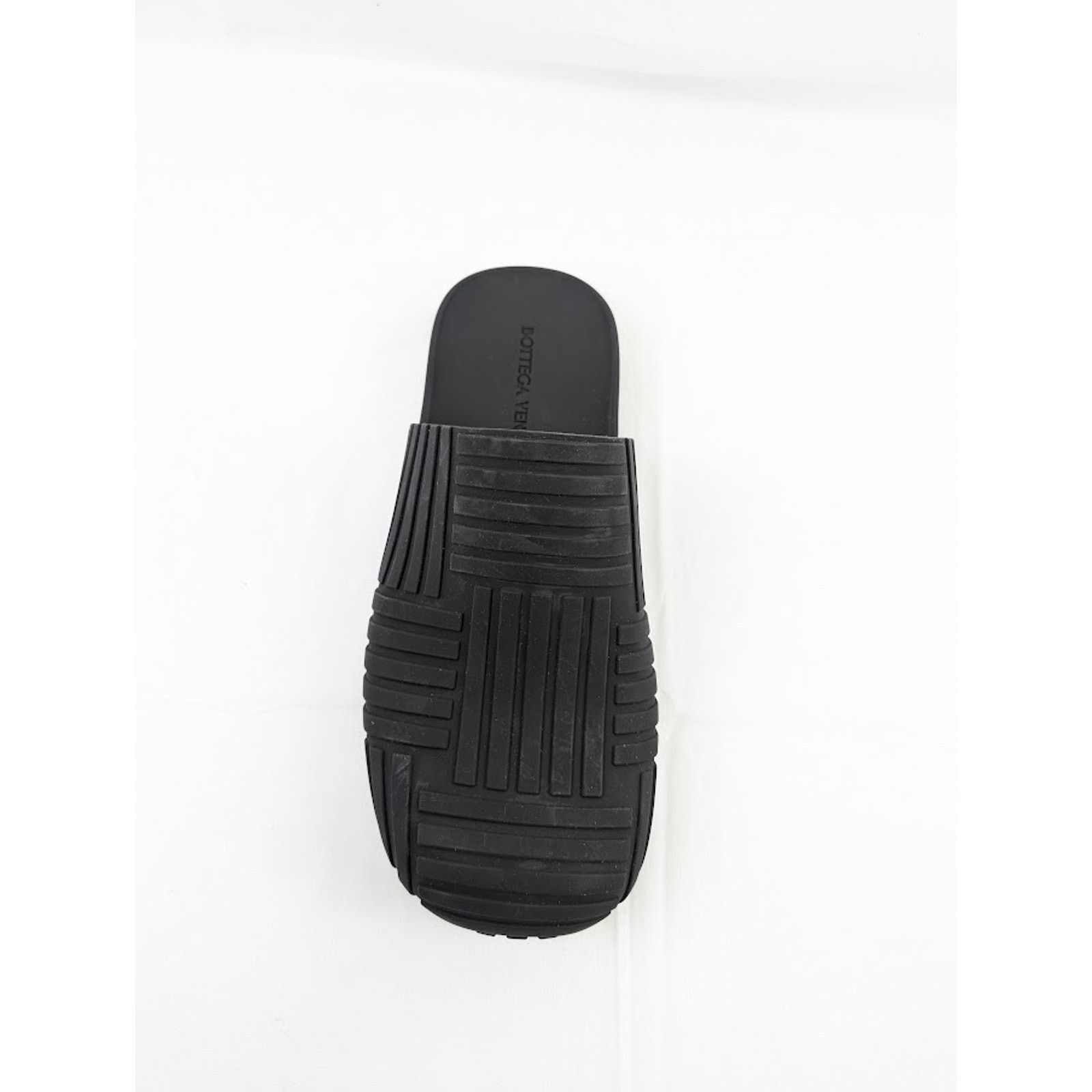 Bottega Veneta o1rshd1 Q:2 / Rubber Carpet Slider Sandal in Black Size US 12 / EU 45 - 8 Thumbnail