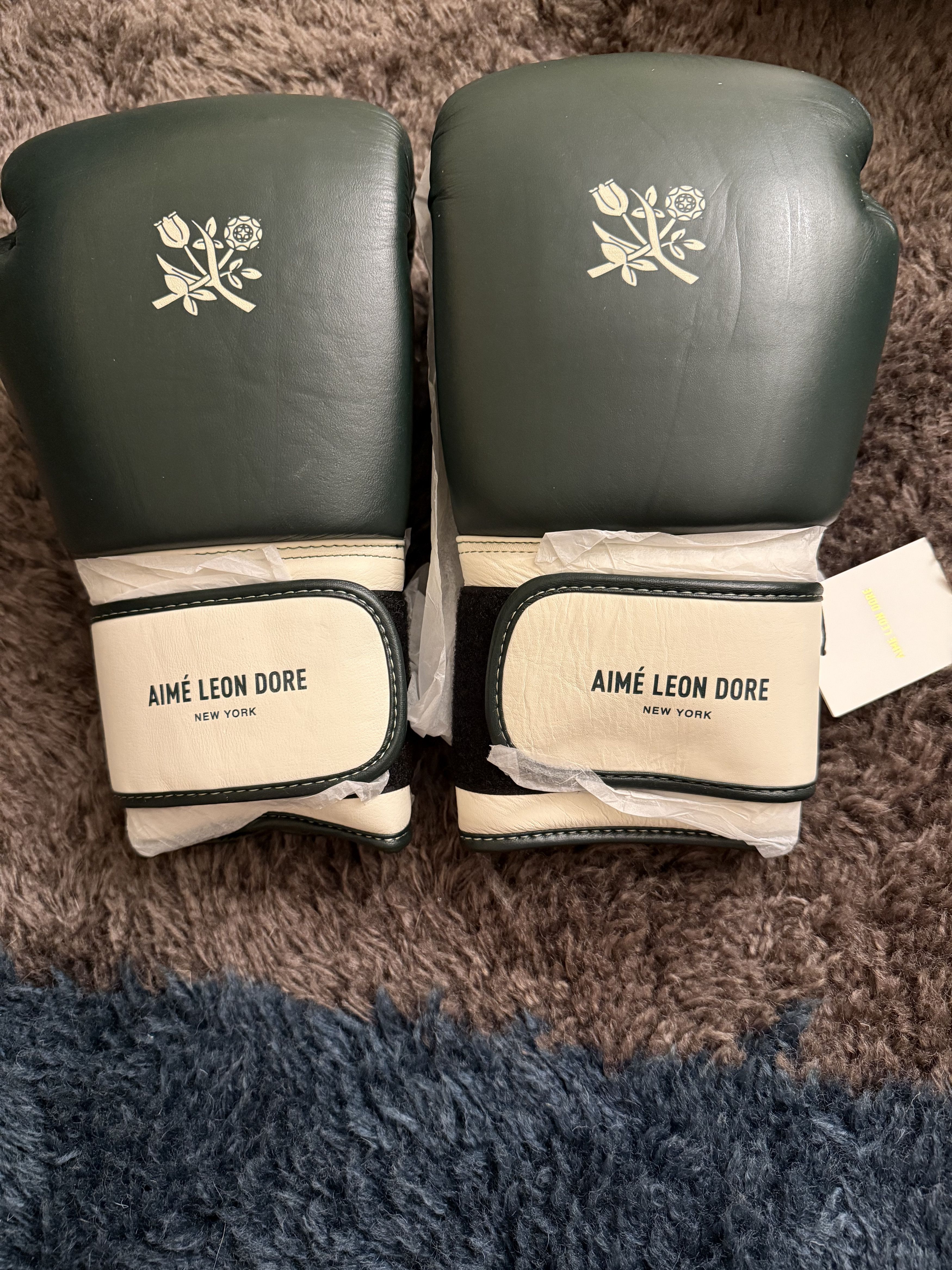 Aime Leon Dore Crest Boxing Gloves Size ONE SIZE - 1 Thumbnail